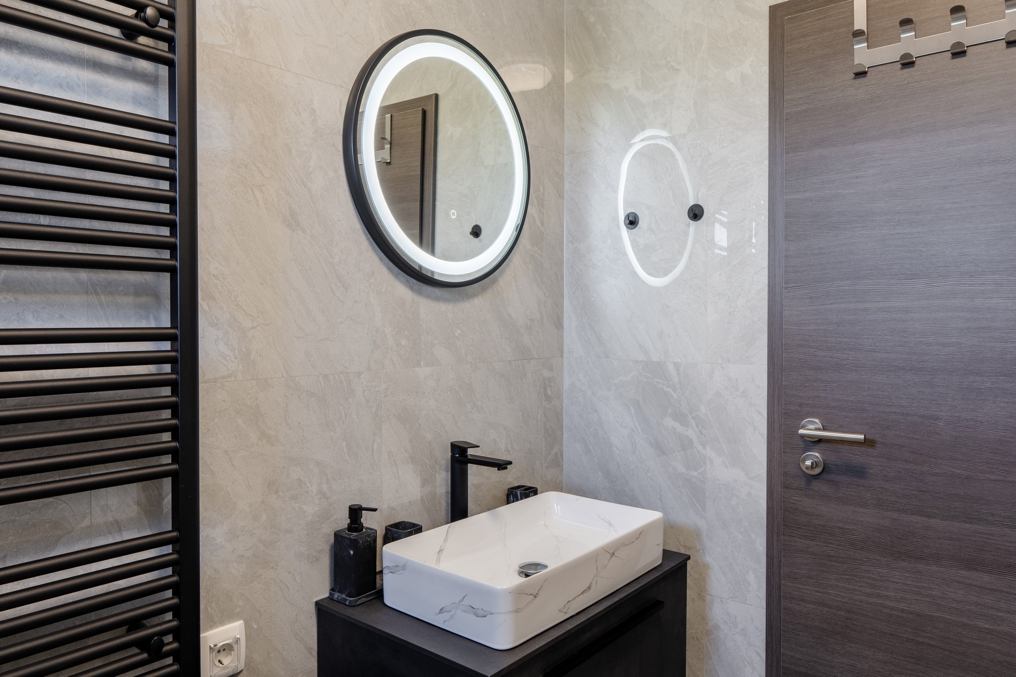 Two bedroom apartment with terrace and sea view Vir - Lozice, Vir  A-a
