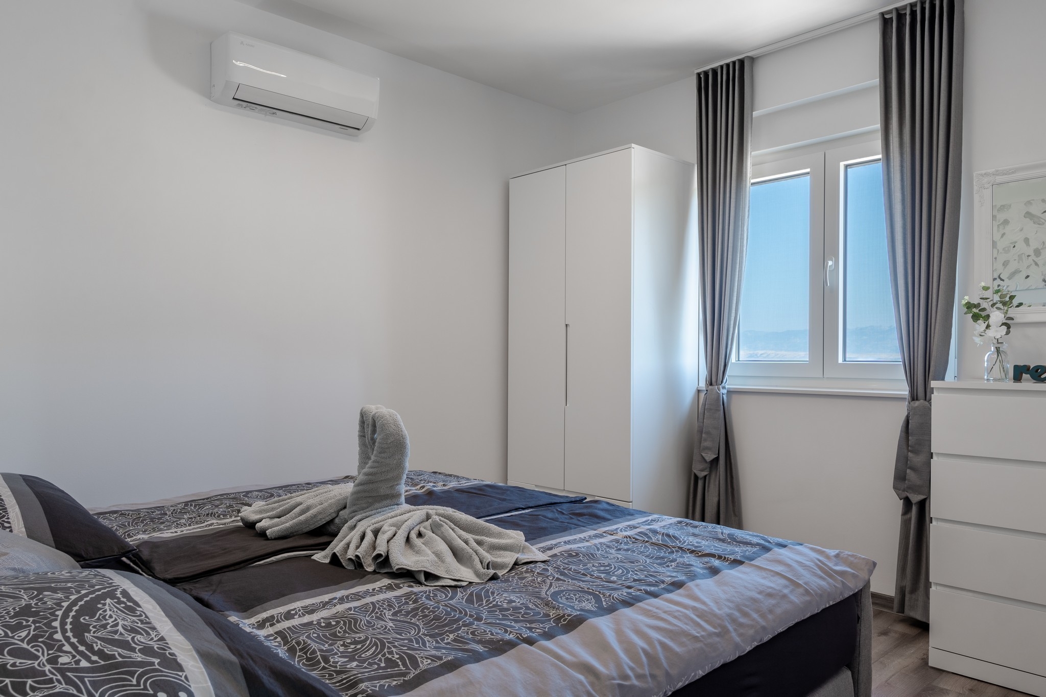 Two bedroom apartment with terrace and sea view Vir - Lozice, Vir  A-a