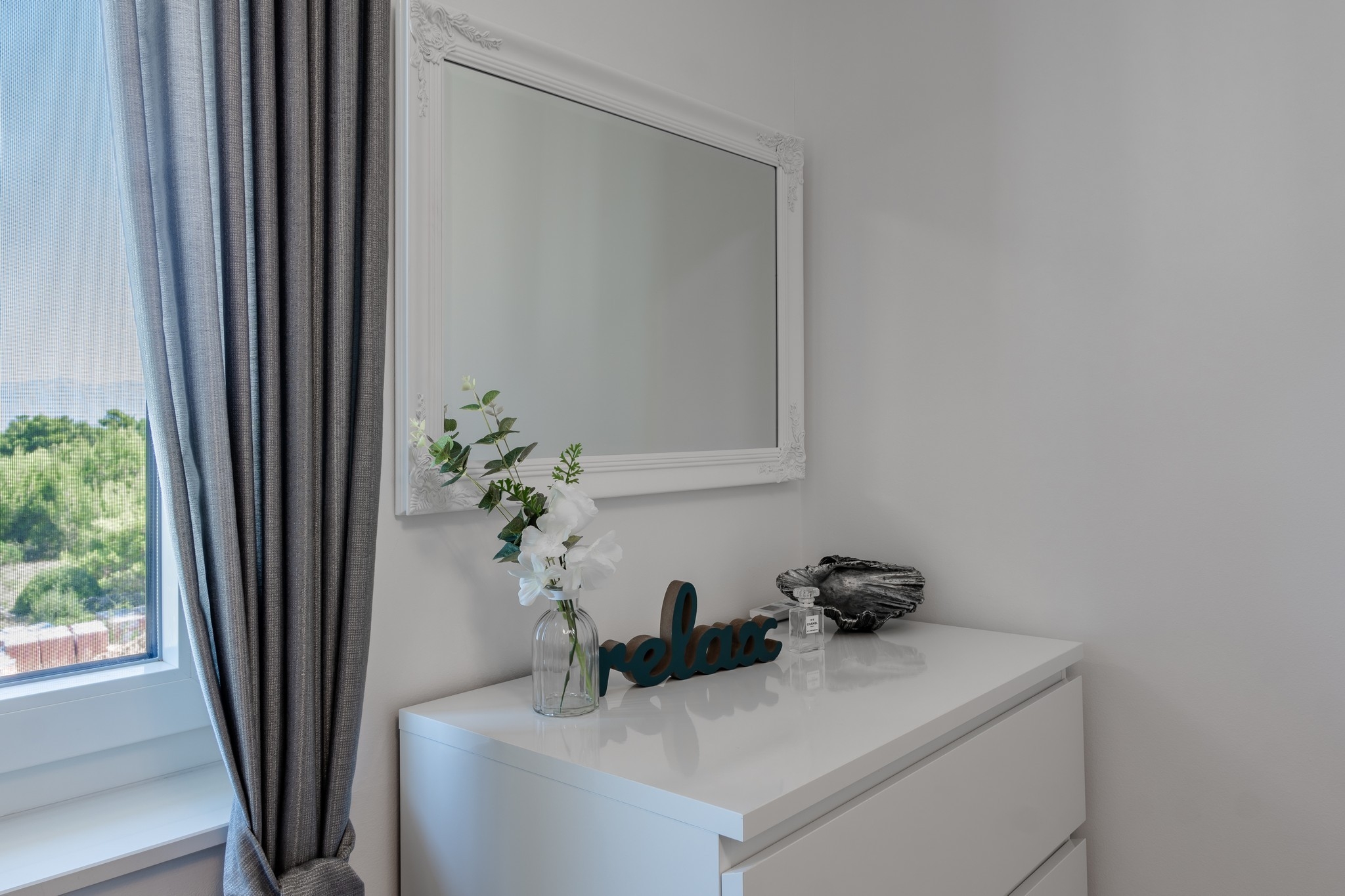 Two bedroom apartment with terrace and sea view Vir - Lozice, Vir  A-a