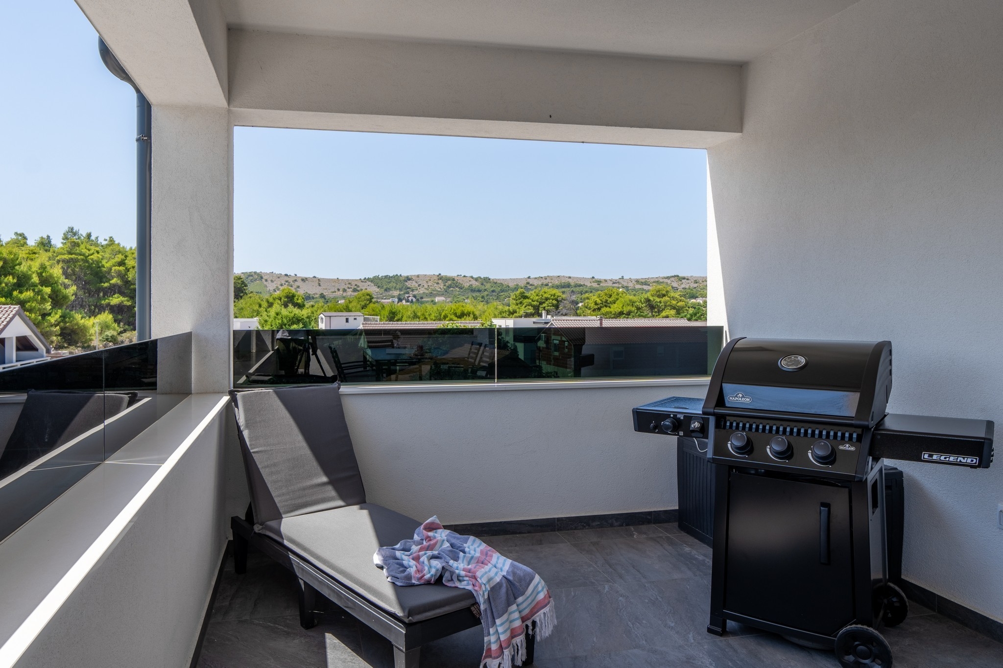 Two bedroom apartment with terrace and sea view Vir - Lozice, Vir  A-a