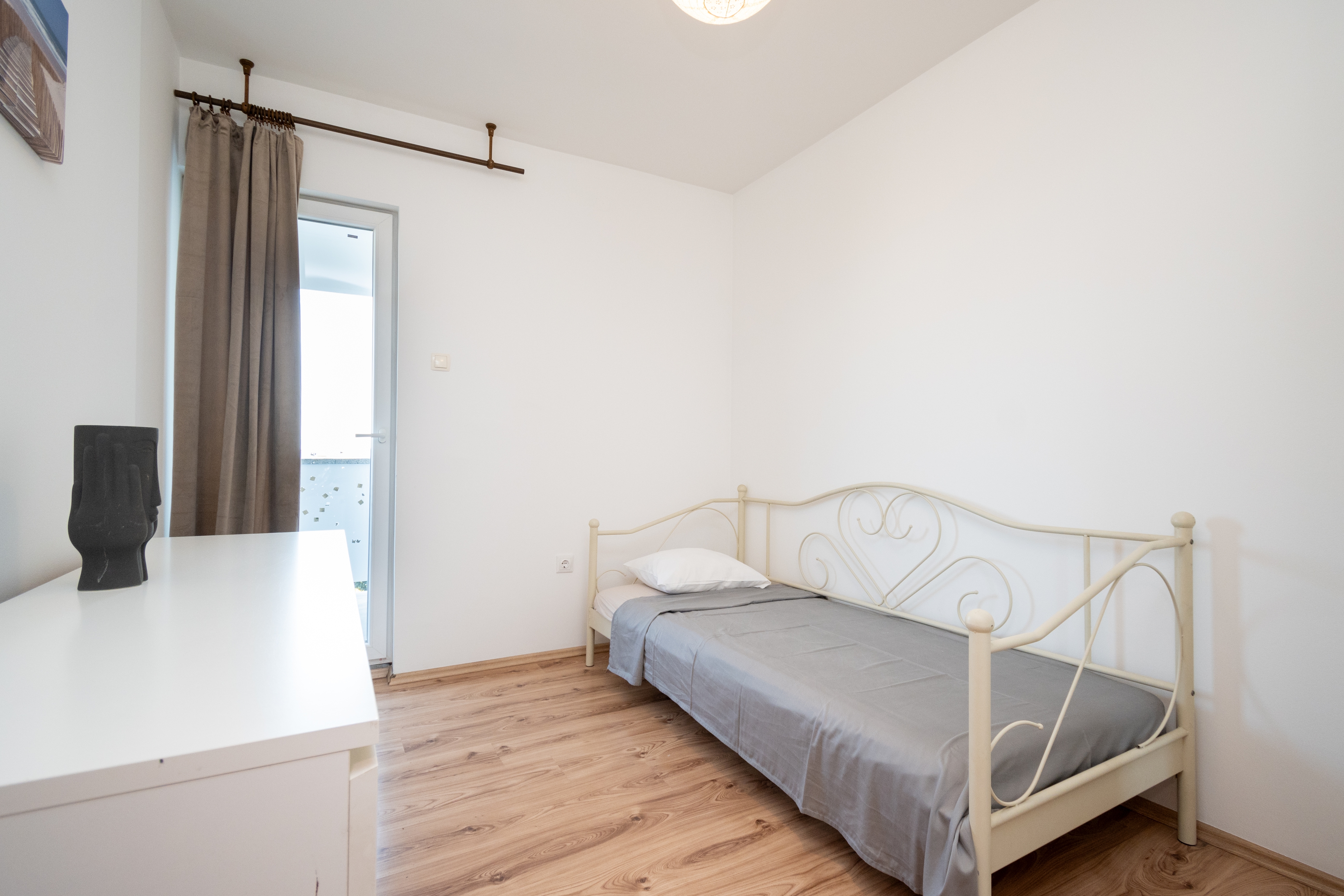 Three bedroom apartment with balcony Zadar  A-a