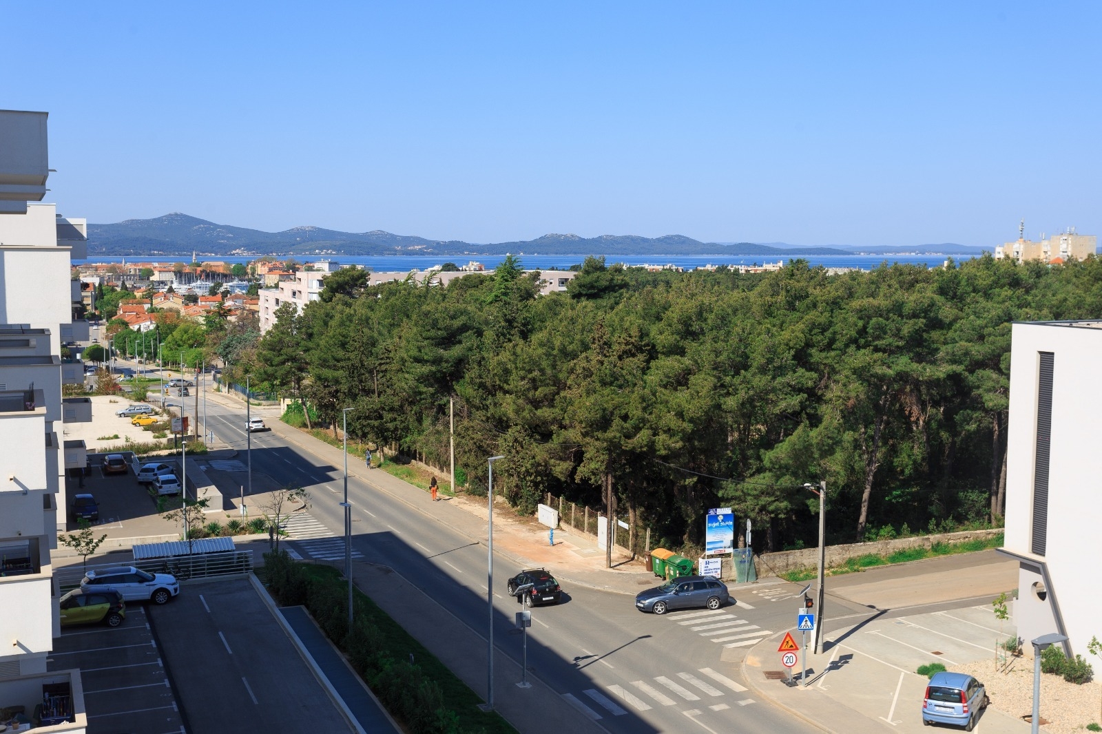 Two bedroom apartment with terrace and sea view Zadar  A-a
