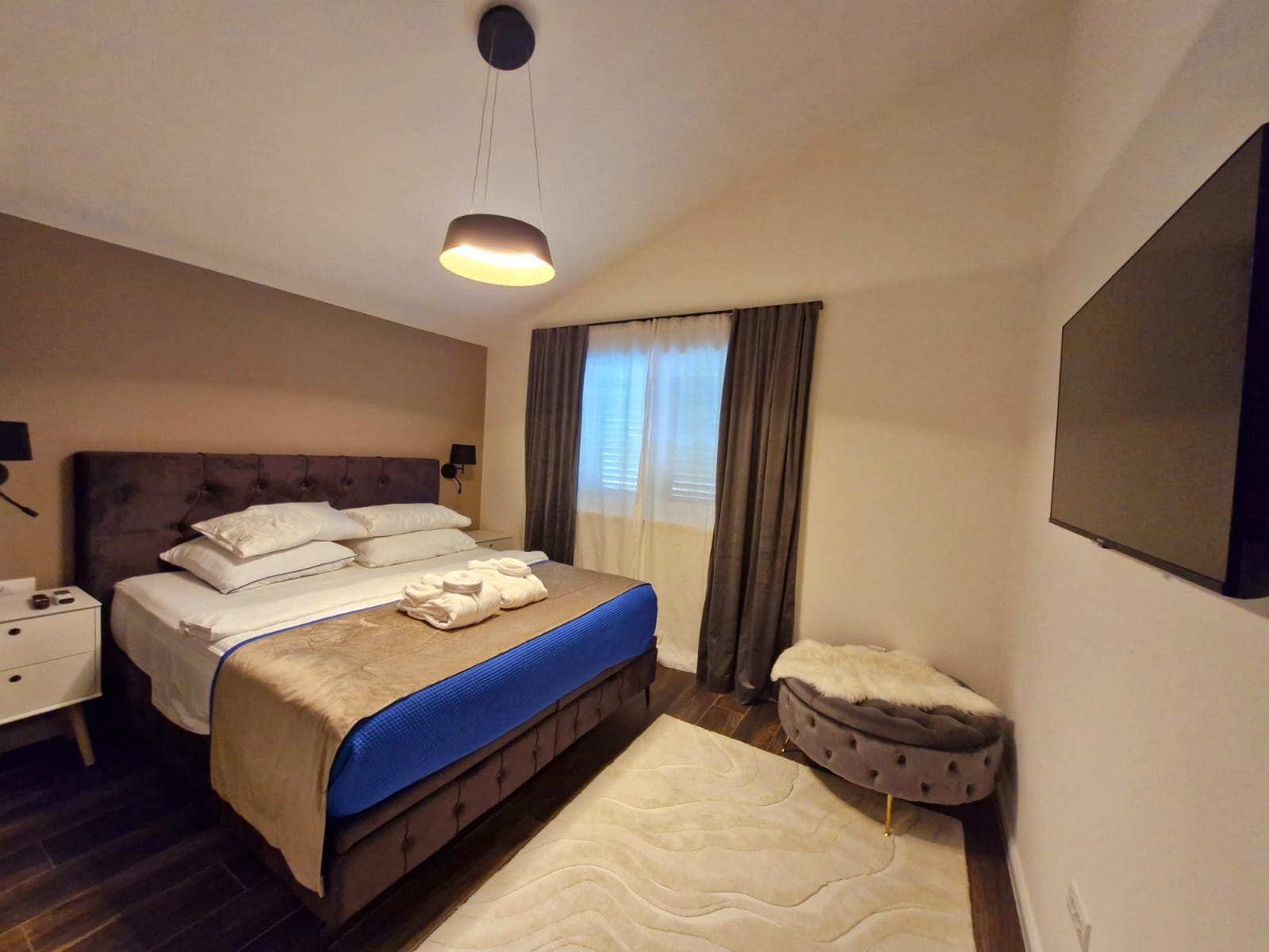 Two bedroom apartment with terrace and sea view Podstrana, Split  A-a