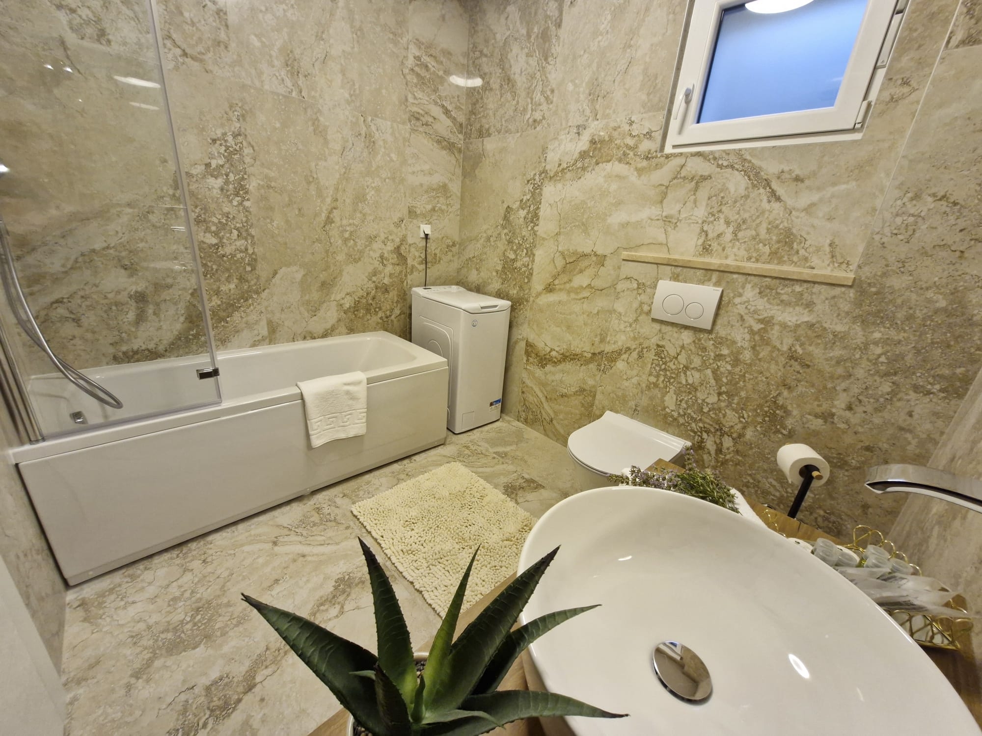 Two bedroom apartment with terrace and sea view Podstrana, Split  A-b