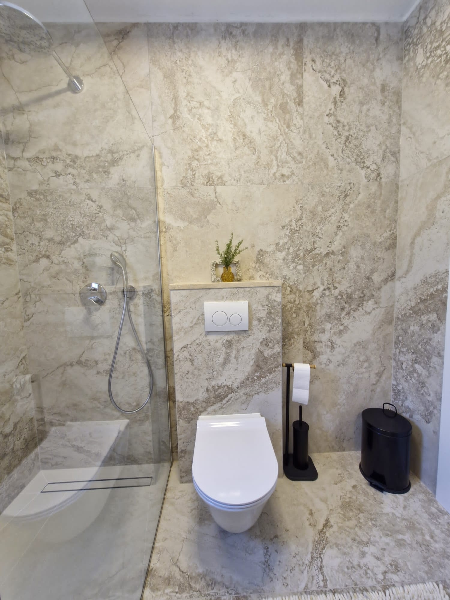 Two bedroom apartment with terrace and sea view Podstrana, Split  A-b