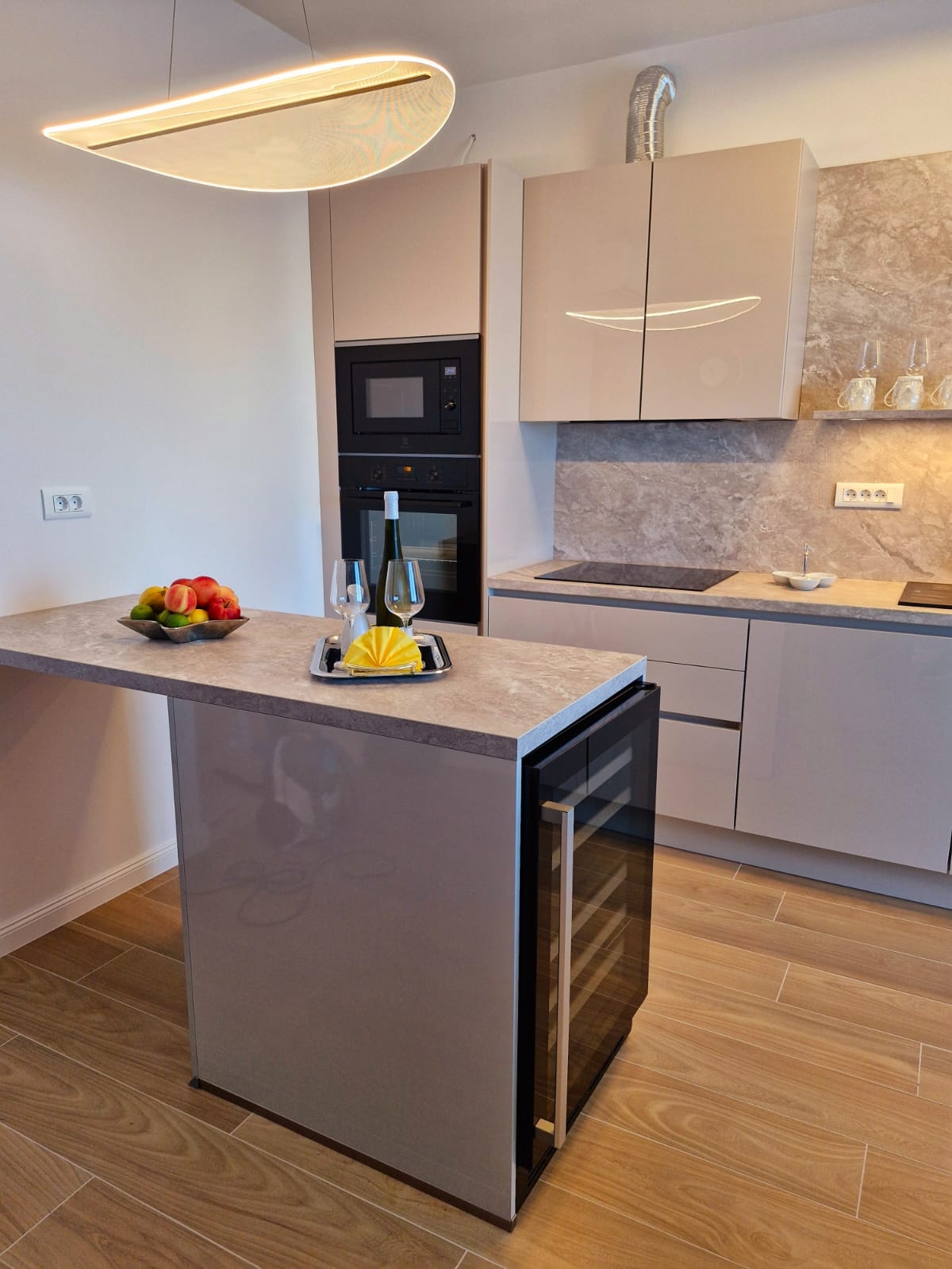 Two bedroom apartment with terrace and sea view Podstrana, Split  A-b