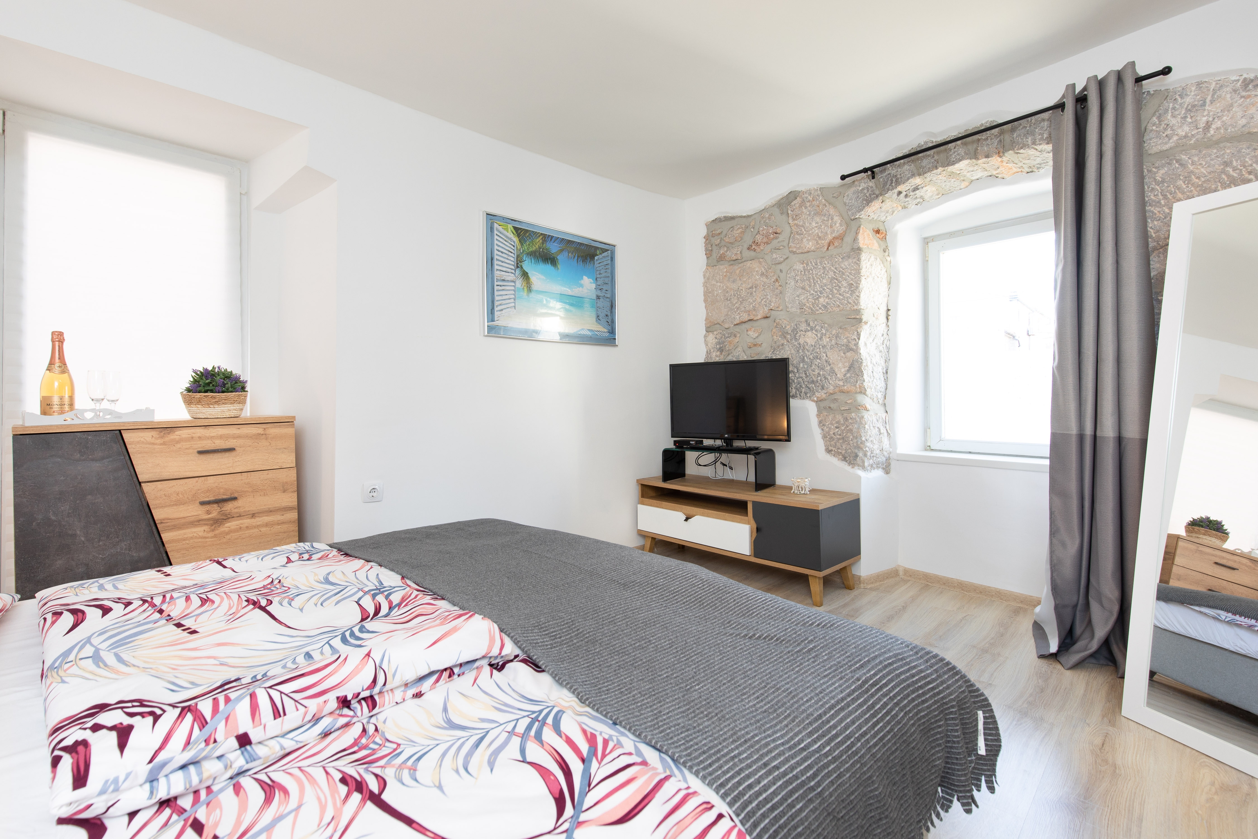 Two bedroom house with air-conditioning Punat, Krk (K-23535) Two bedroom house with air-conditioning Punat, Krk (K-23535)