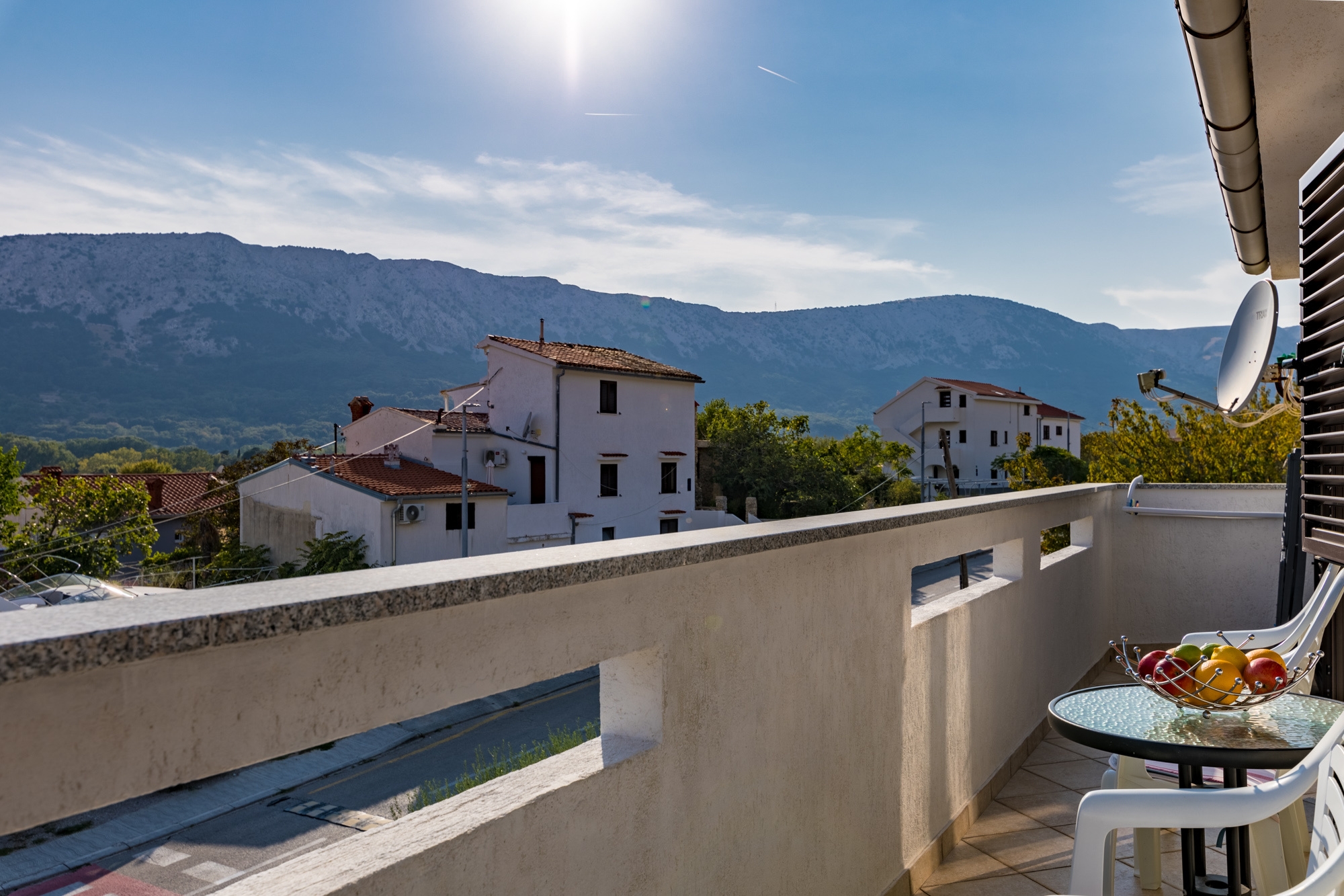 Three bedroom apartment with balcony and sea view Baška, Krk  A-b