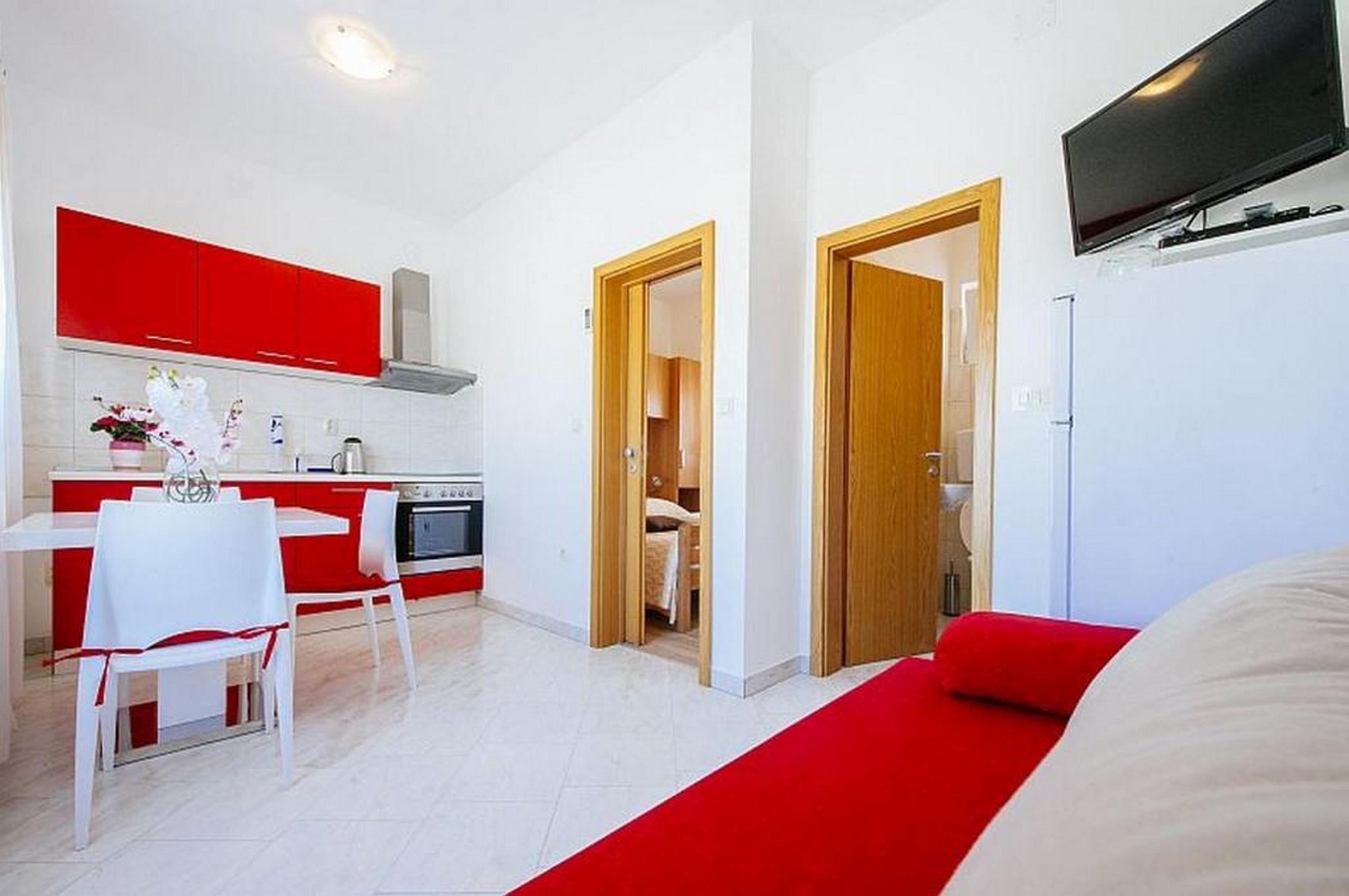 One bedroom apartment with terrace Vrsi, Zadar (A-23537-a)