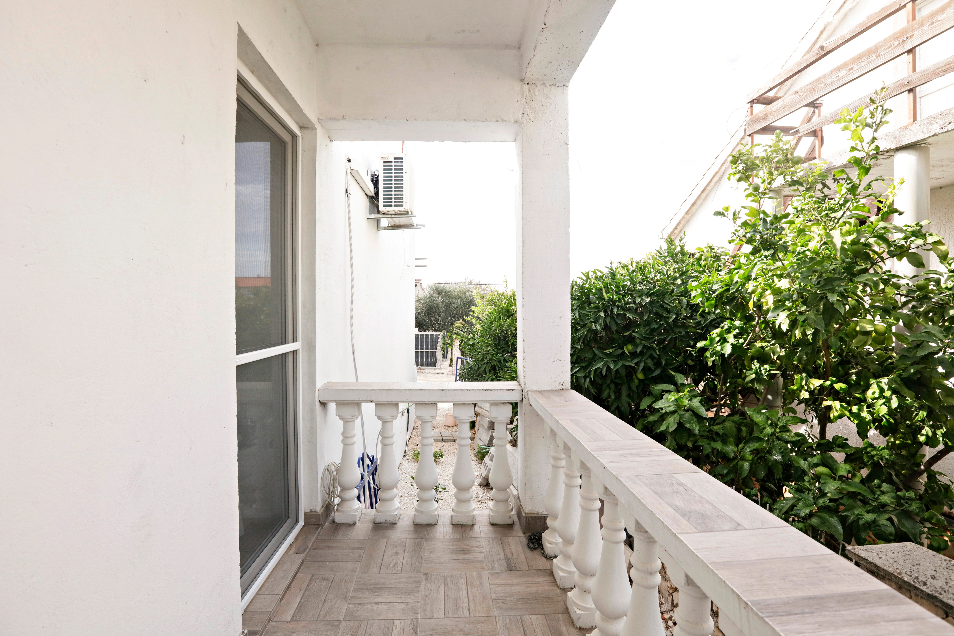 Three bedroom apartment with terrace Kanica, Rogoznica  A-a
