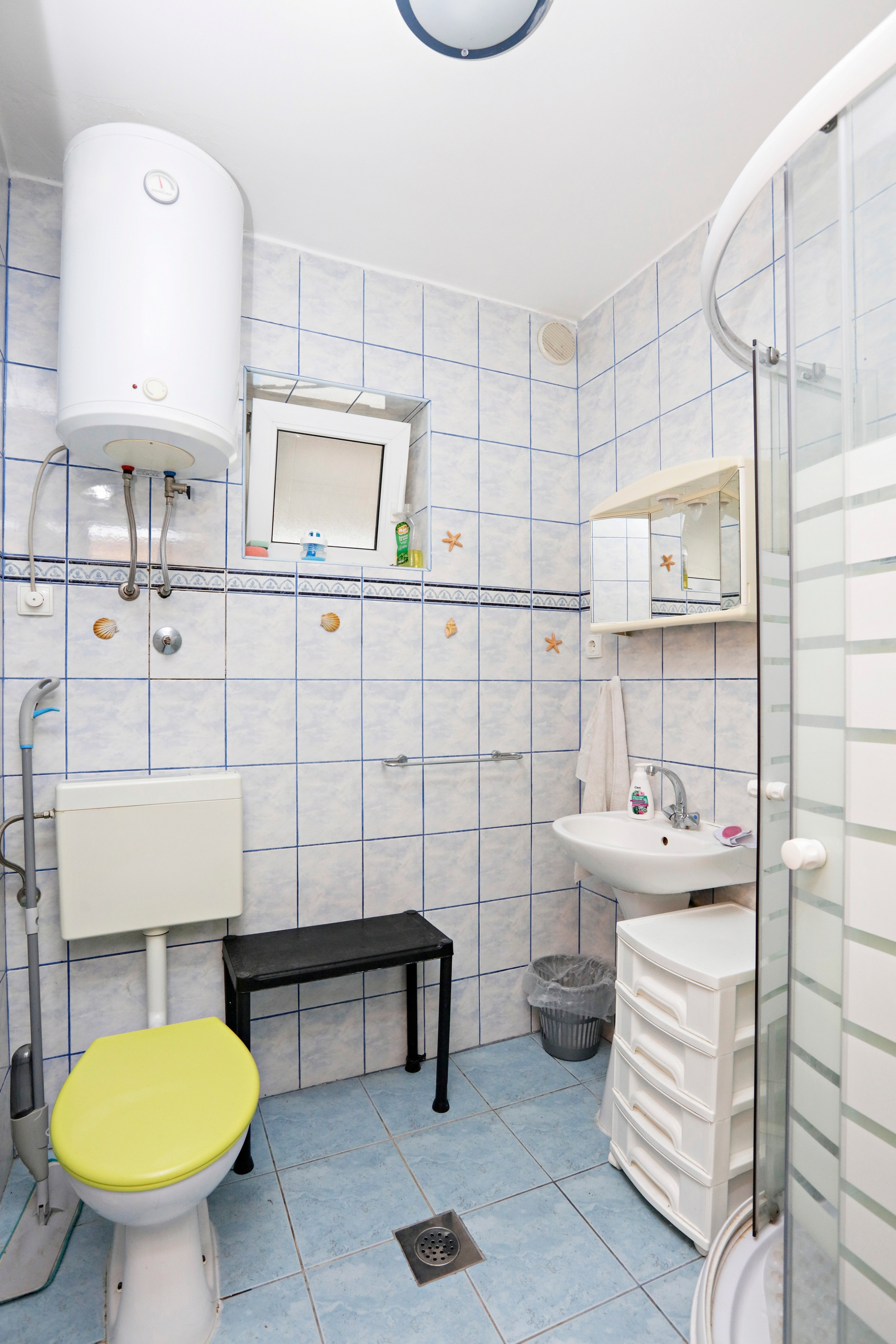 Three bedroom apartment with terrace Kanica, Rogoznica  A-a
