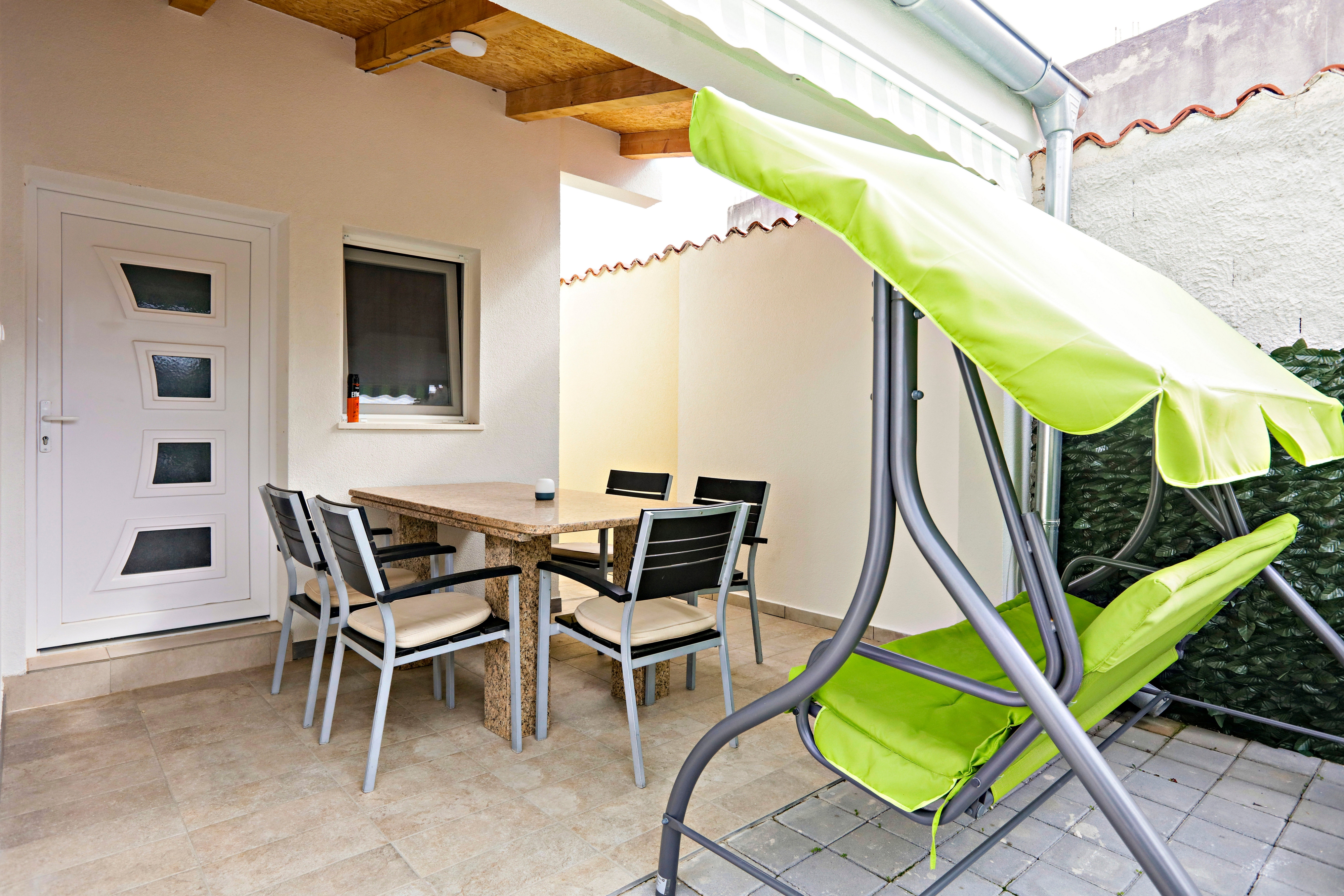 One bedroom apartment with terrace Kanica, Rogoznica  A-b