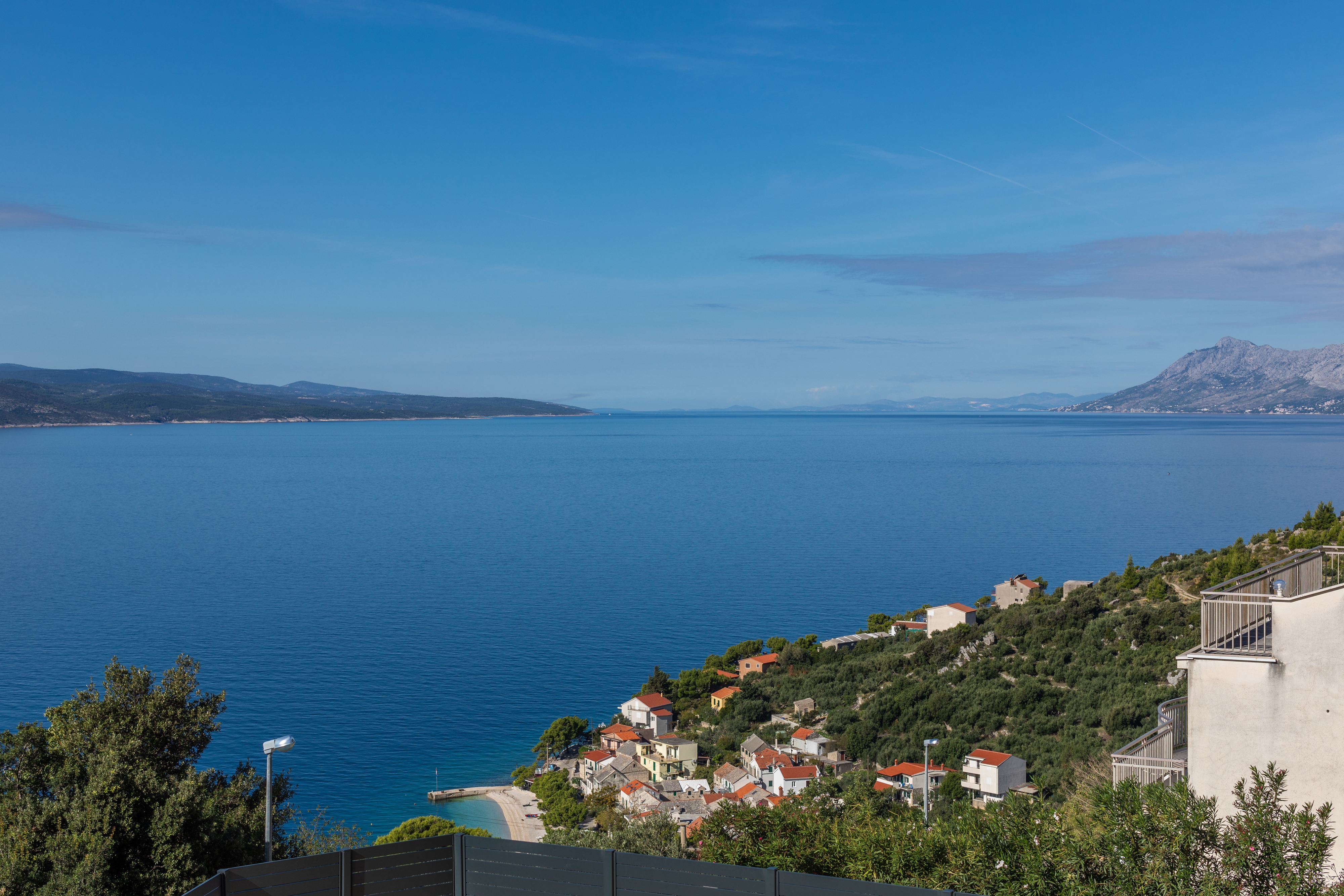 One bedroom apartment with balcony and sea view Krvavica, Makarska  A-a