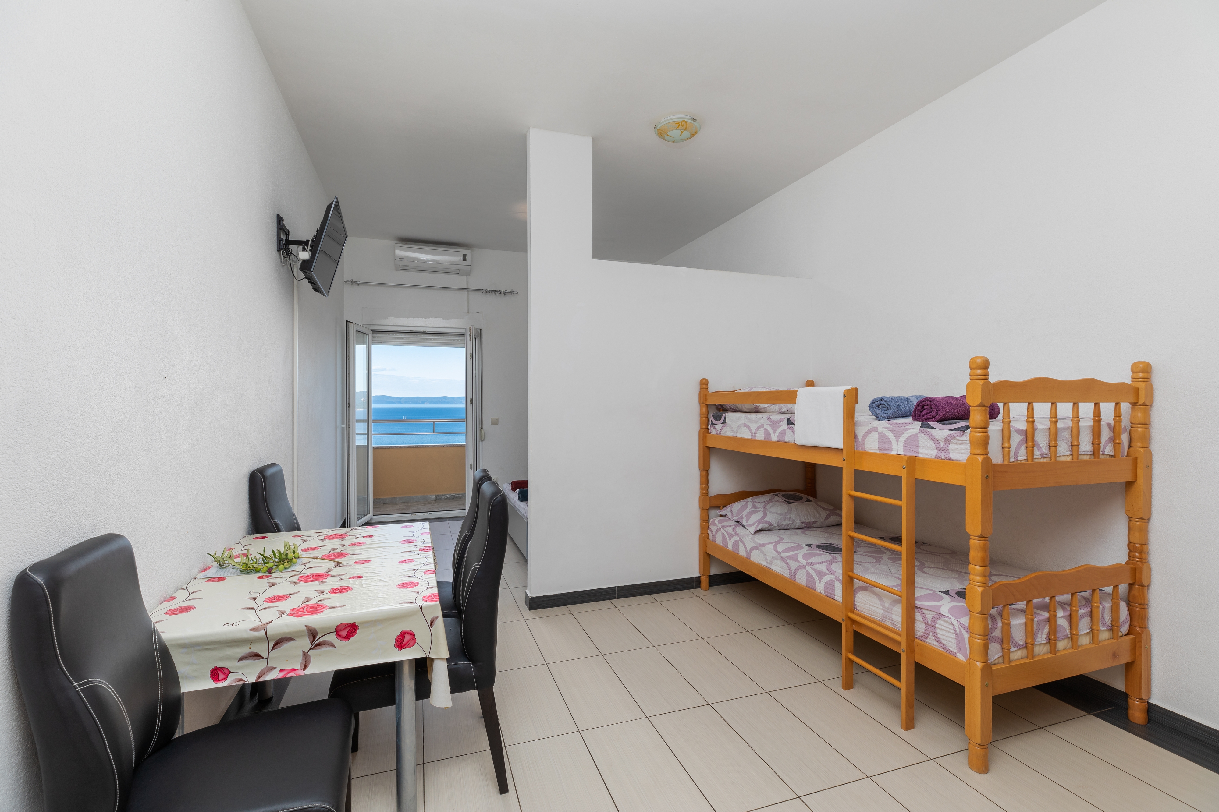 Studio flat with balcony and sea view Krvavica, Makarska (AS-23540-a) Studio flat with balcony and sea view Krvavica, Makarska (AS-23540-a)