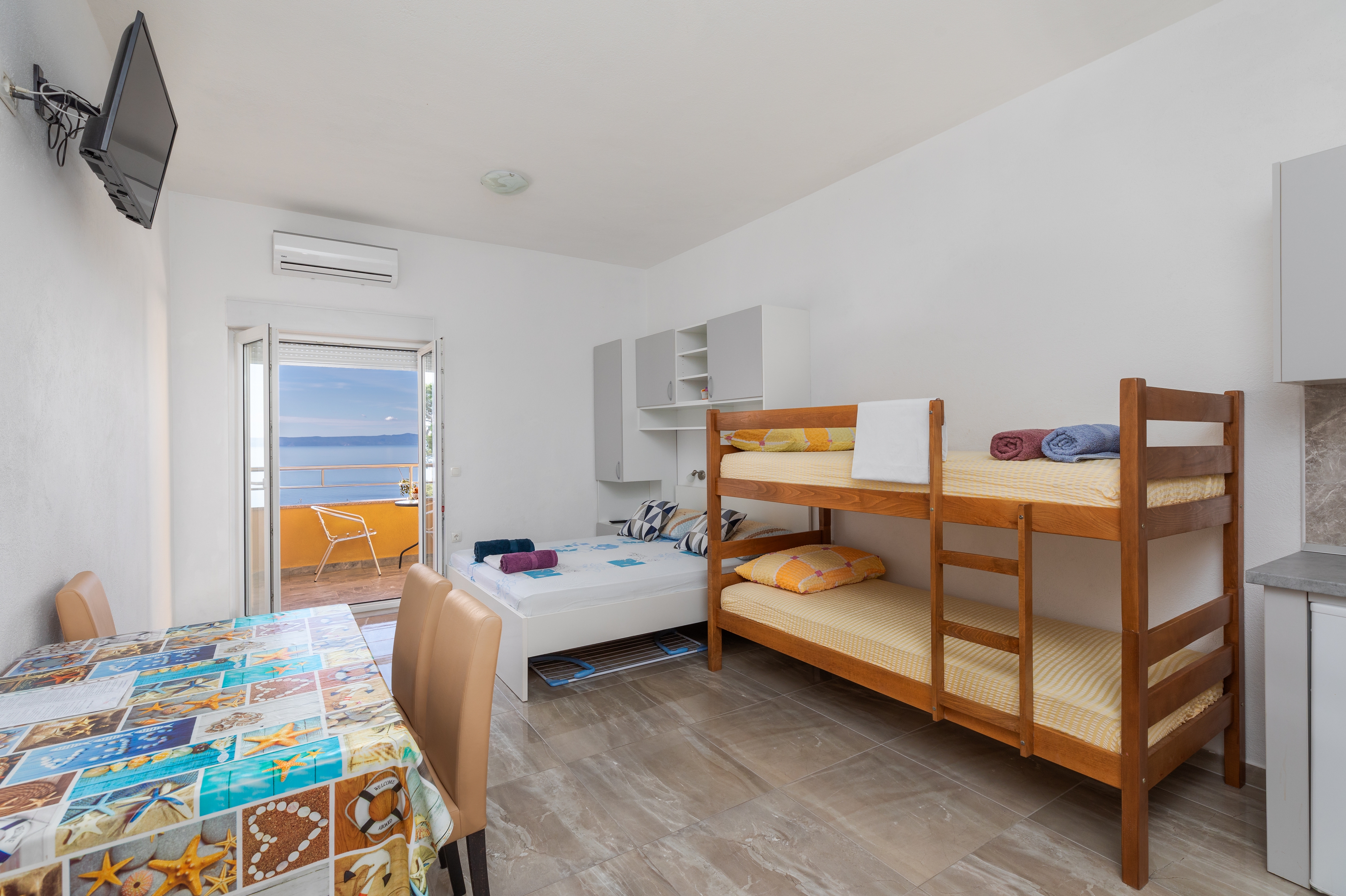 Top Makarska Krvavica Top Makarska Krvavica