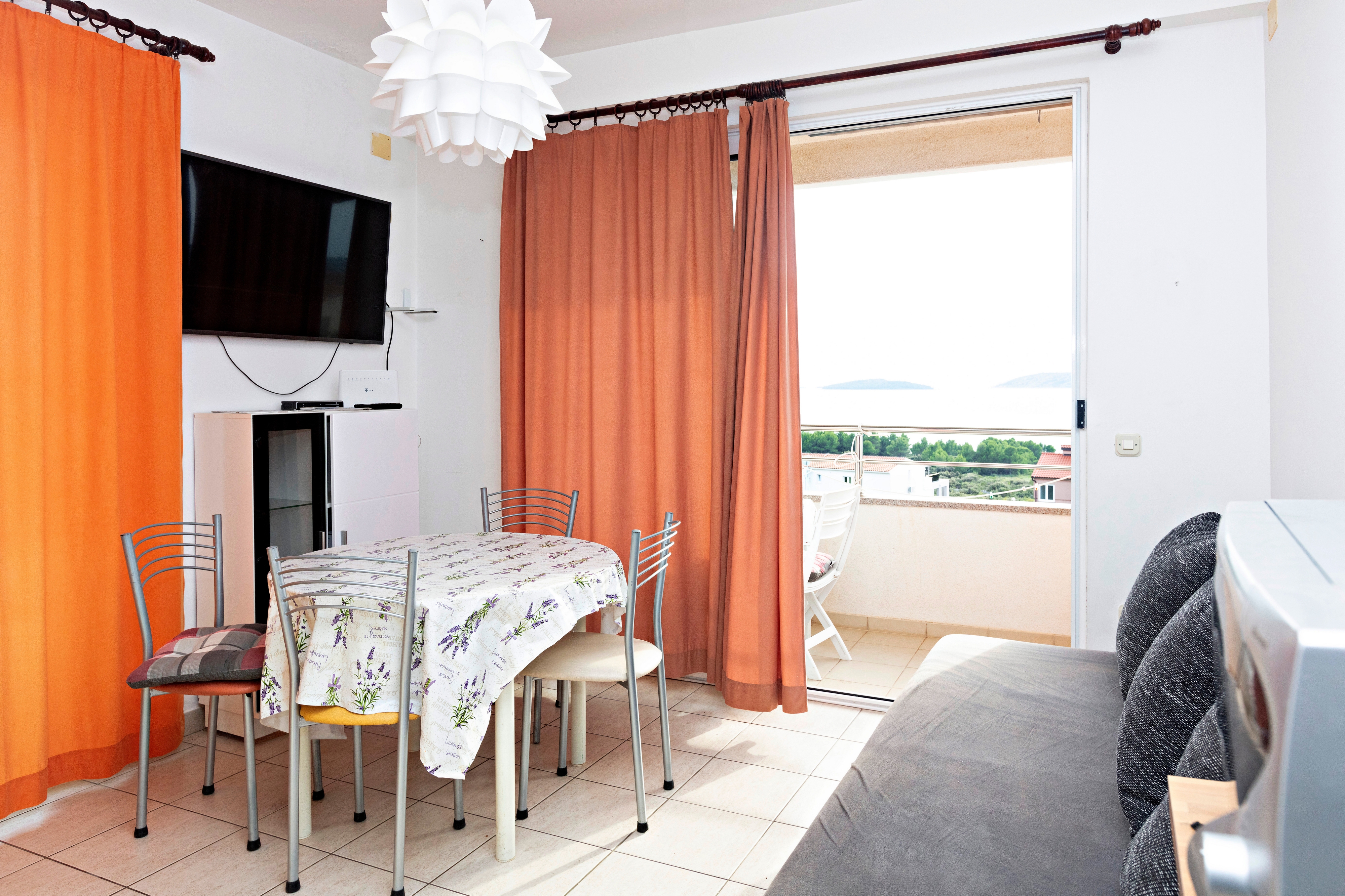 One bedroom apartment with balcony and sea view Solaris, Šibenik (A-23541-a) One bedroom apartment with balcony and sea view Solaris, Šibenik (A-23541-a)