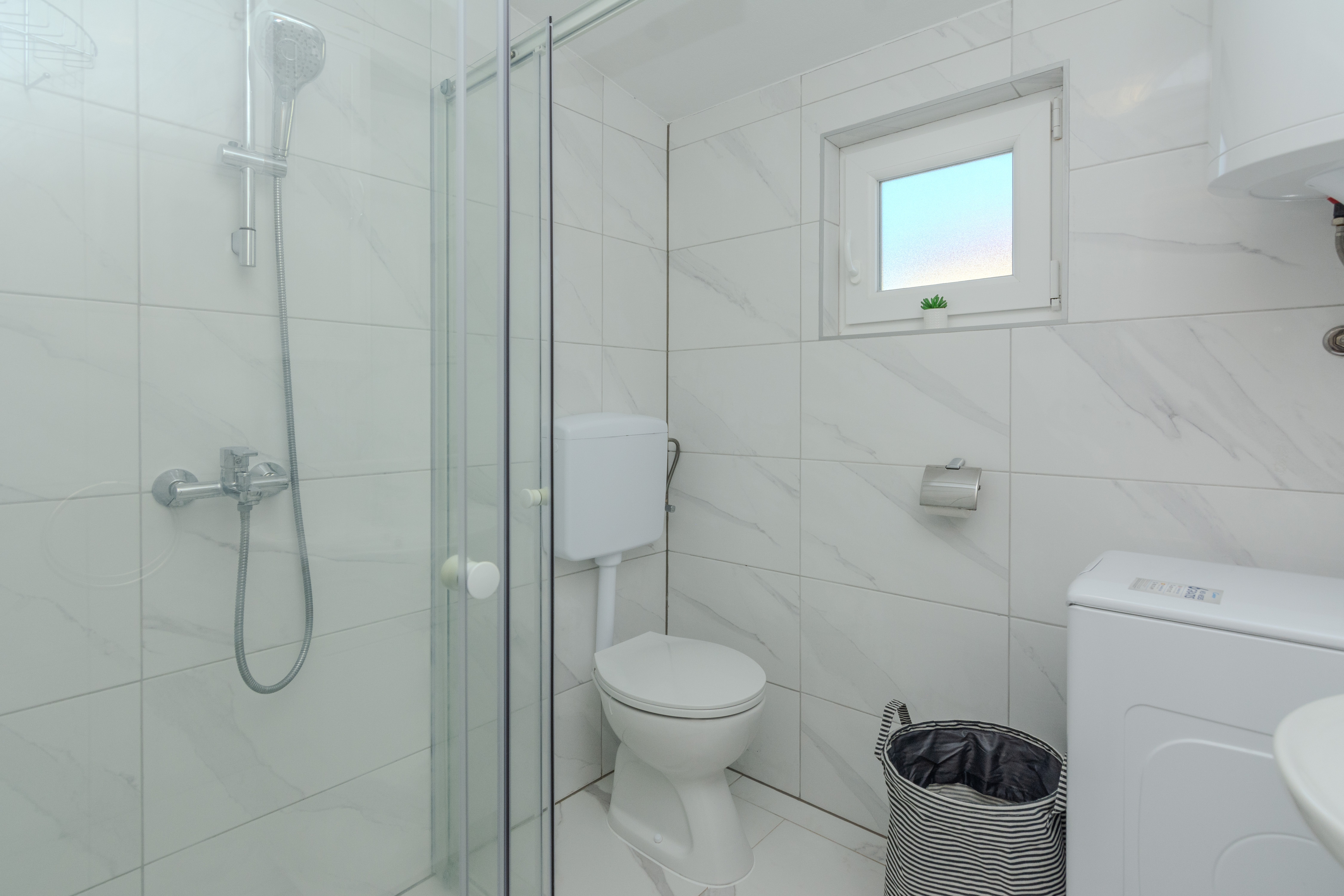Three bedroom apartment with terrace Vir - Lozice, Vir  A-a