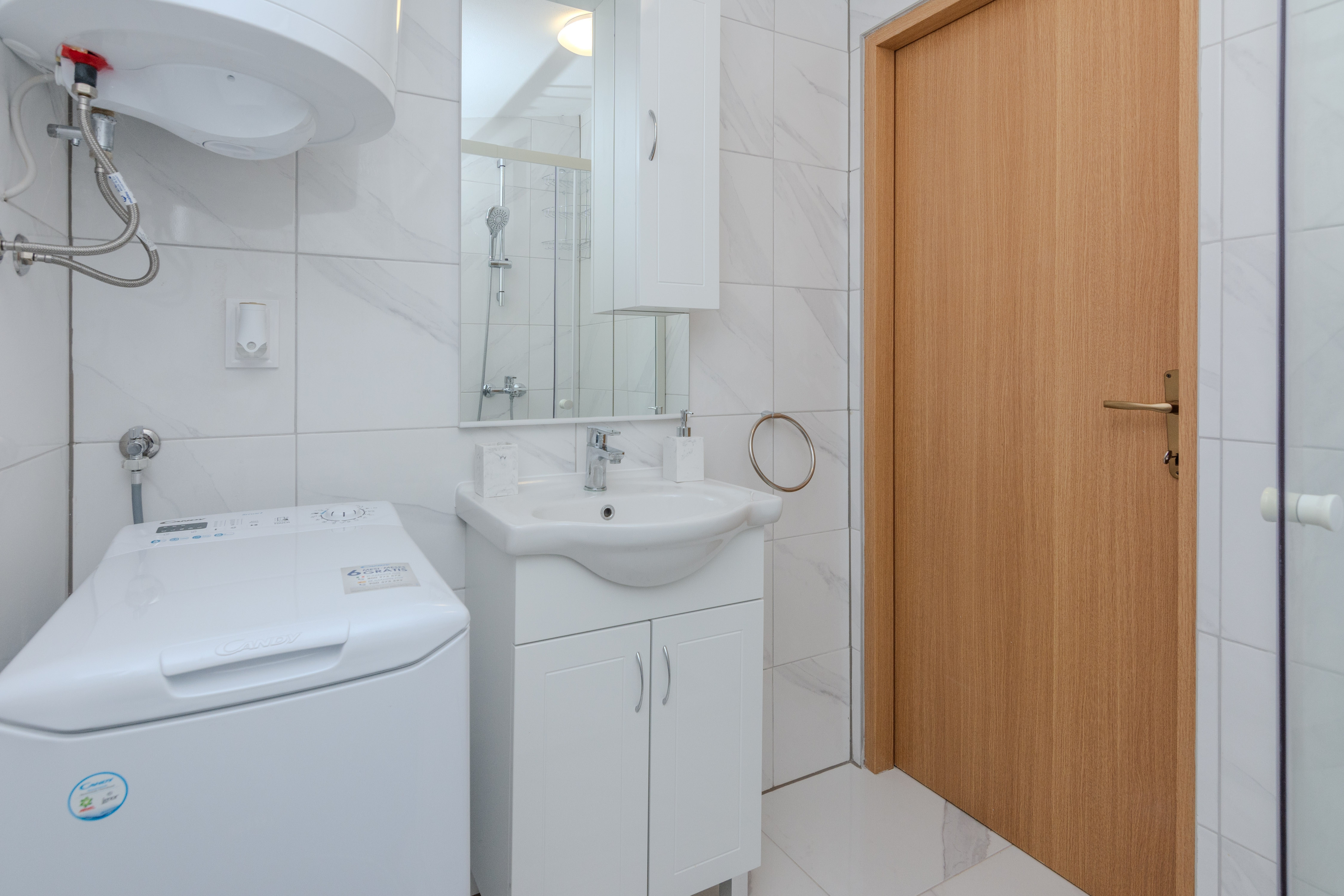 Three bedroom apartment with terrace Vir - Lozice, Vir  A-a