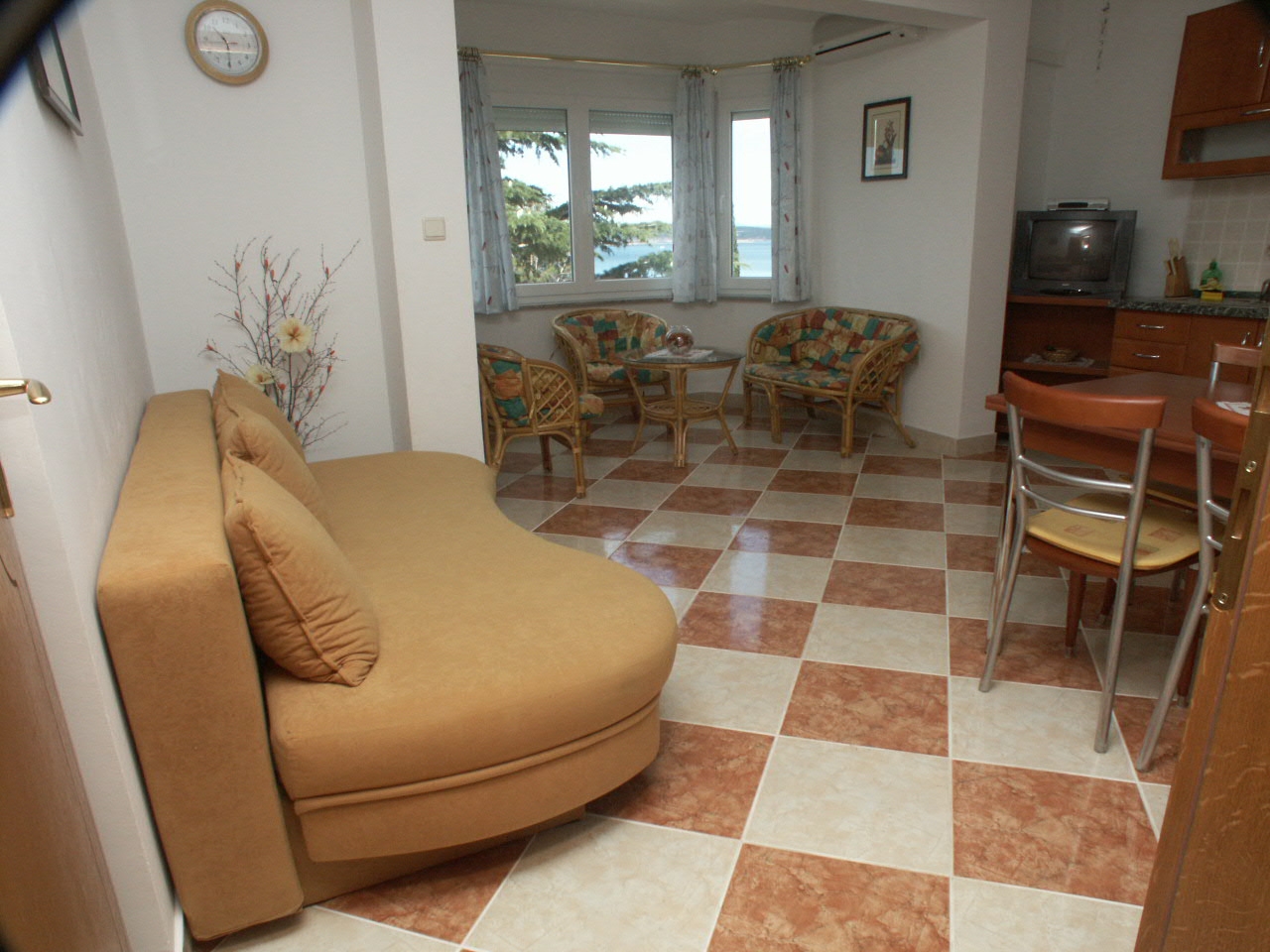 Two bedroom apartment with terrace and sea view Selce, Crikvenica  A-a