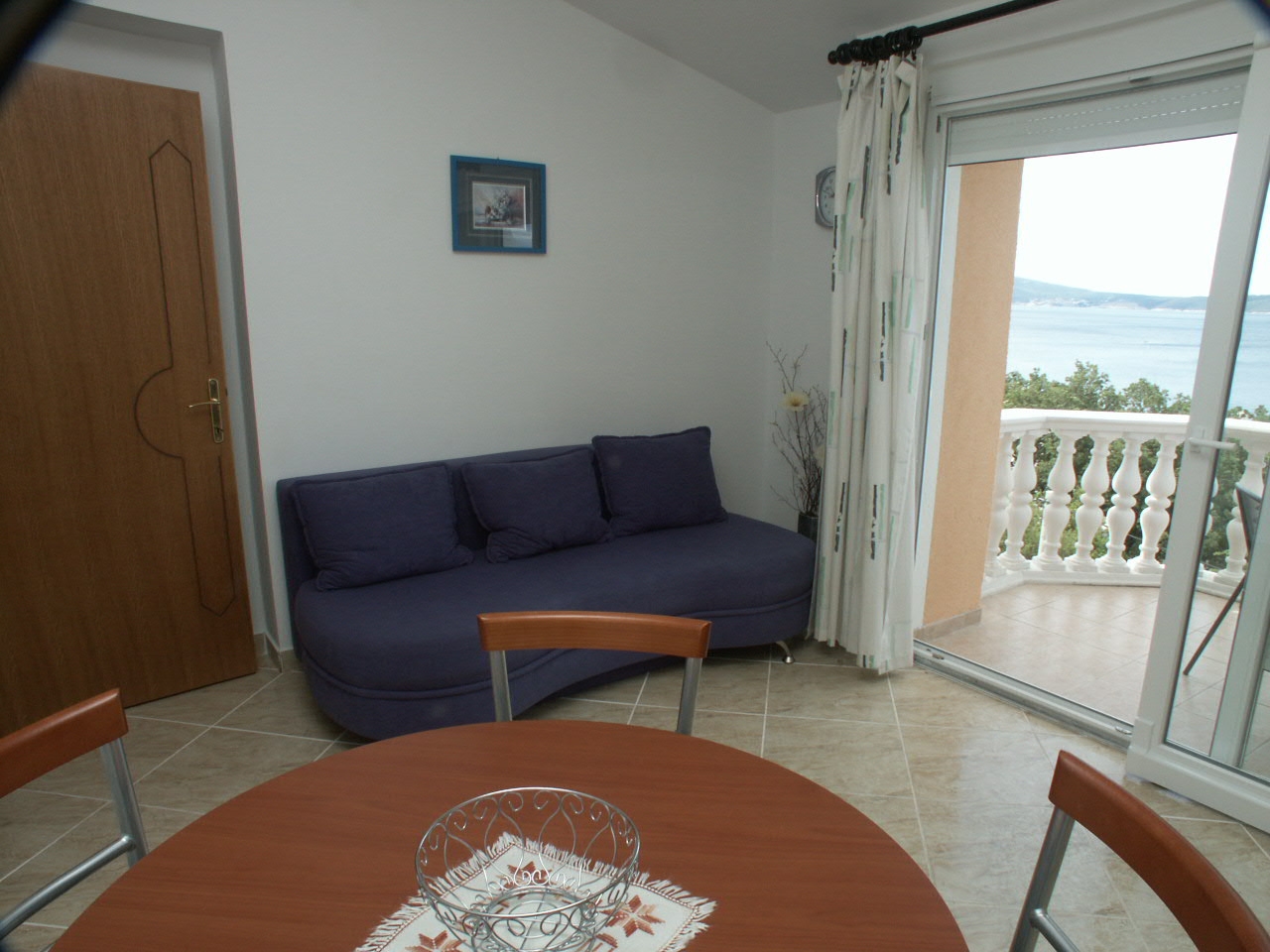 Two bedroom apartment with terrace and sea view Selce, Crikvenica  A-b