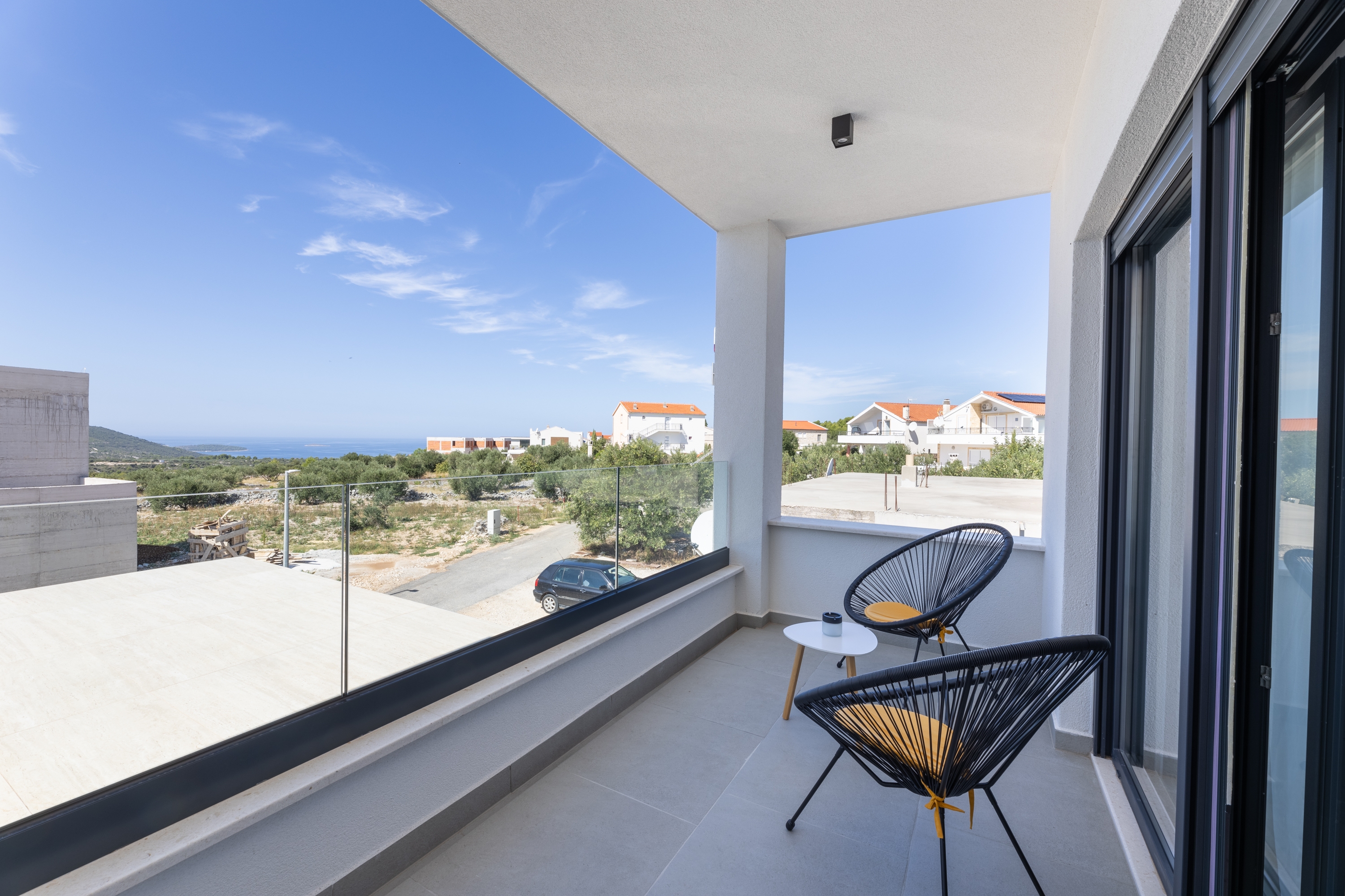Comfortable and spacious house with terrace and sea view Primošten  K