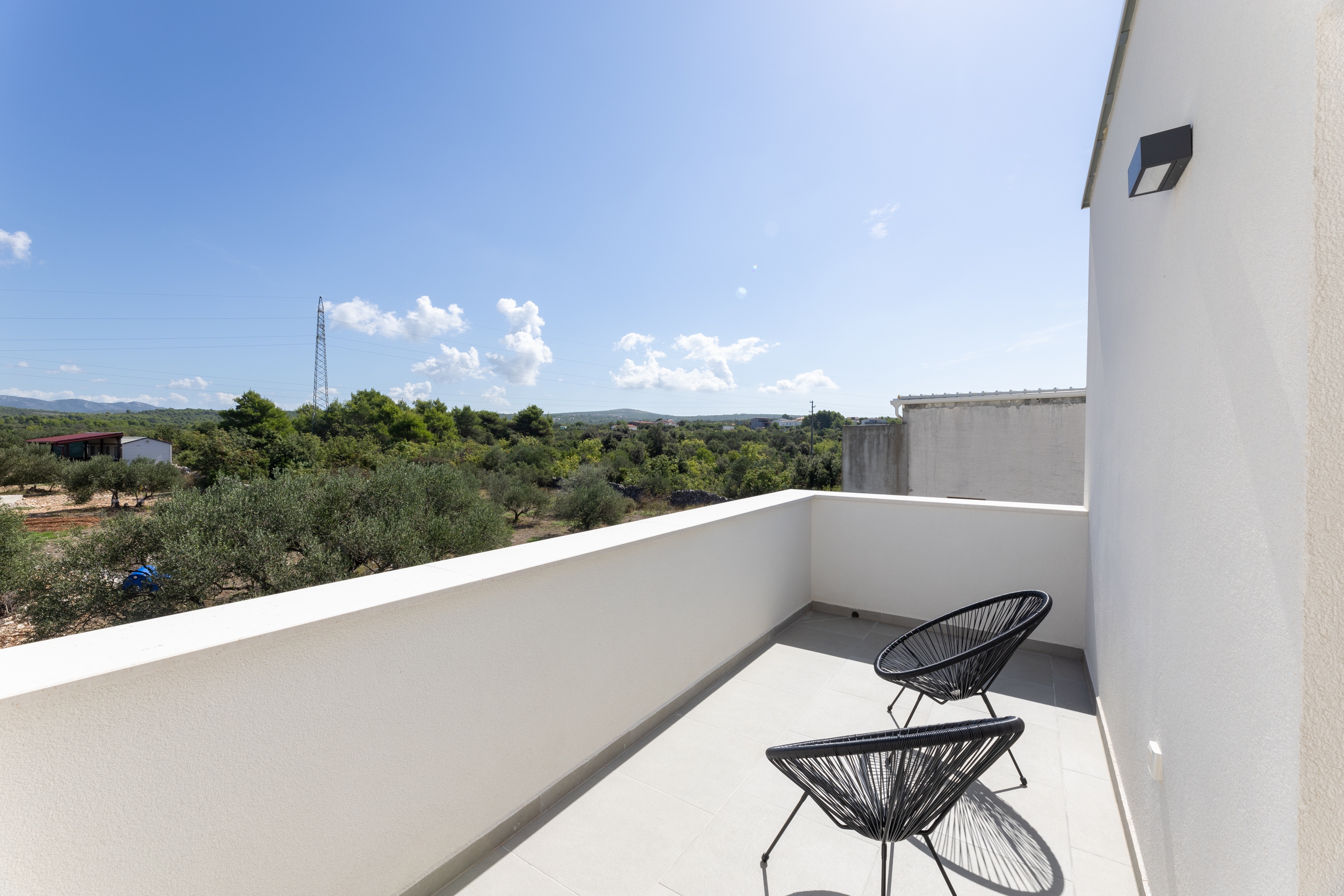 Comfortable and spacious house with terrace and sea view Primošten  K