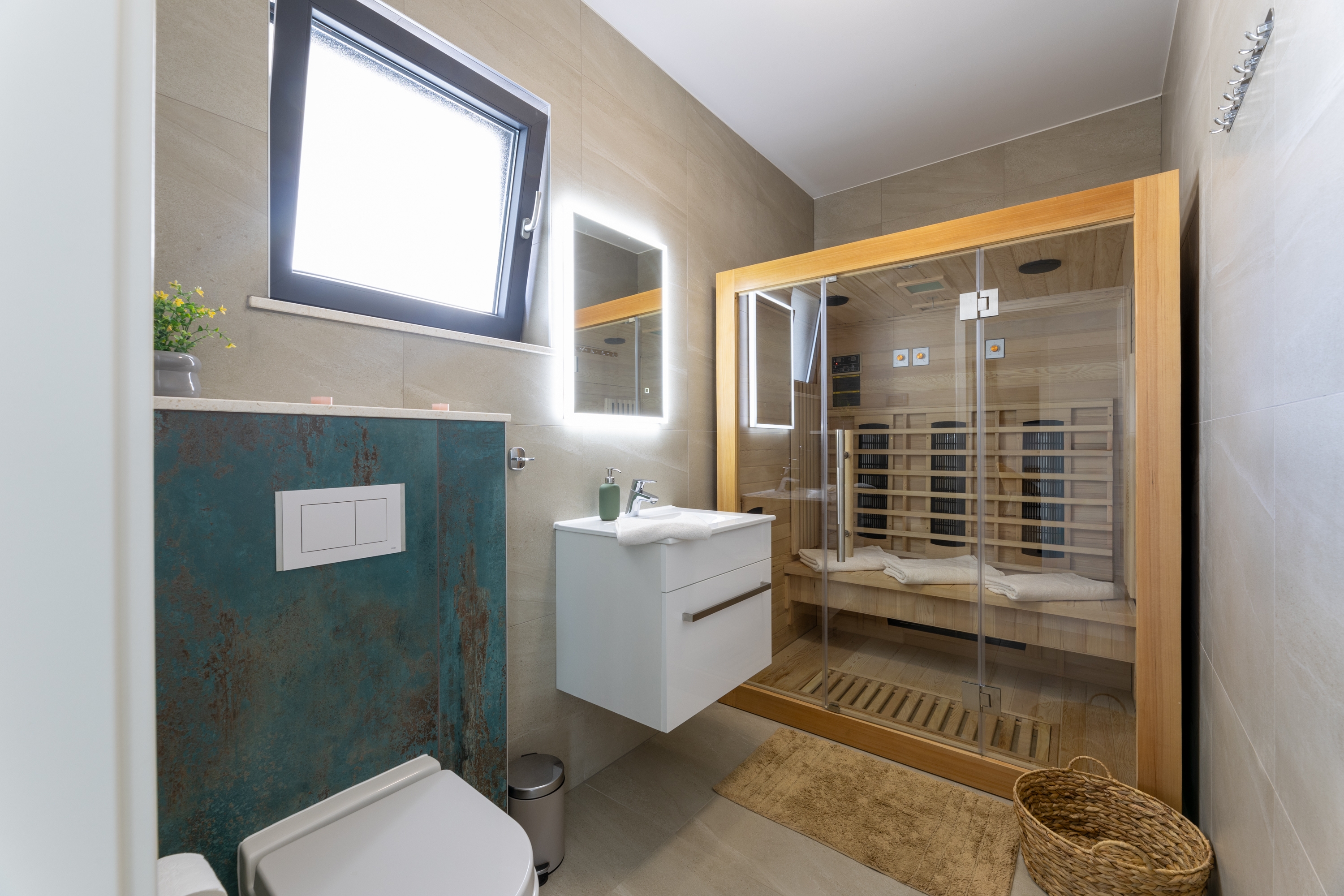 Comfortable and spacious house with terrace and sea view Primošten  K