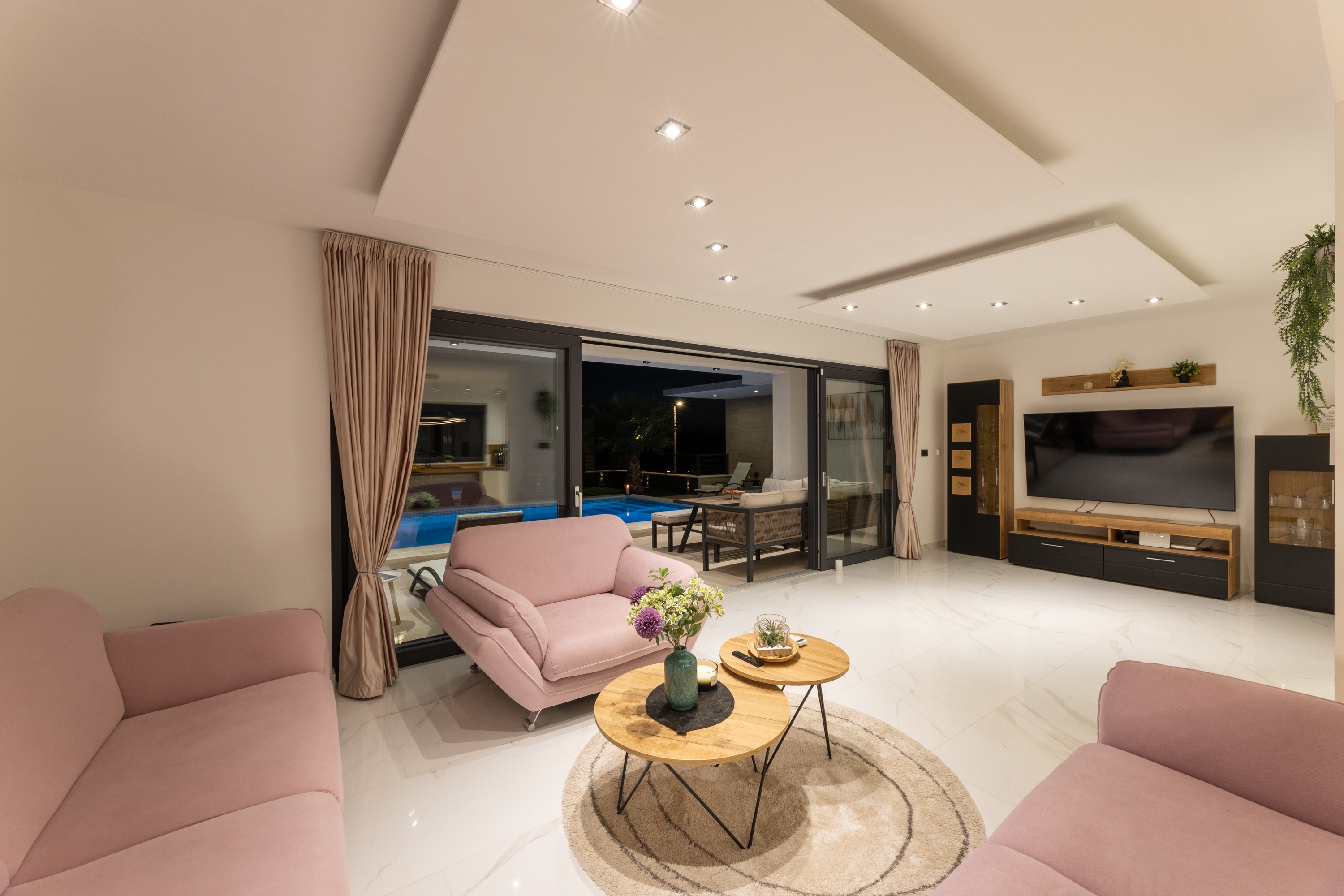 Comfortable and spacious house with terrace and sea view Primošten (K-23550)