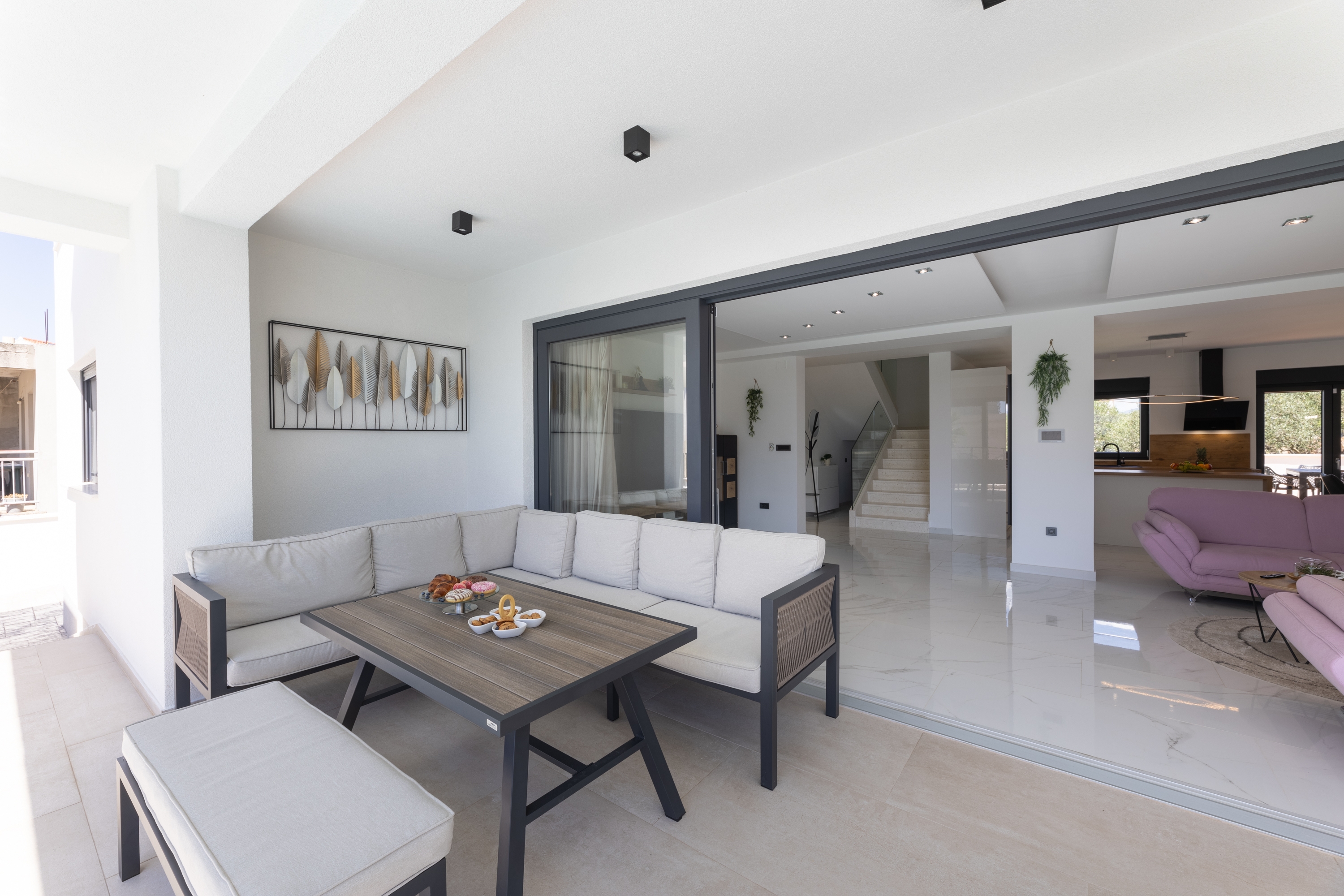Comfortable and spacious house with terrace and sea view Primošten  K