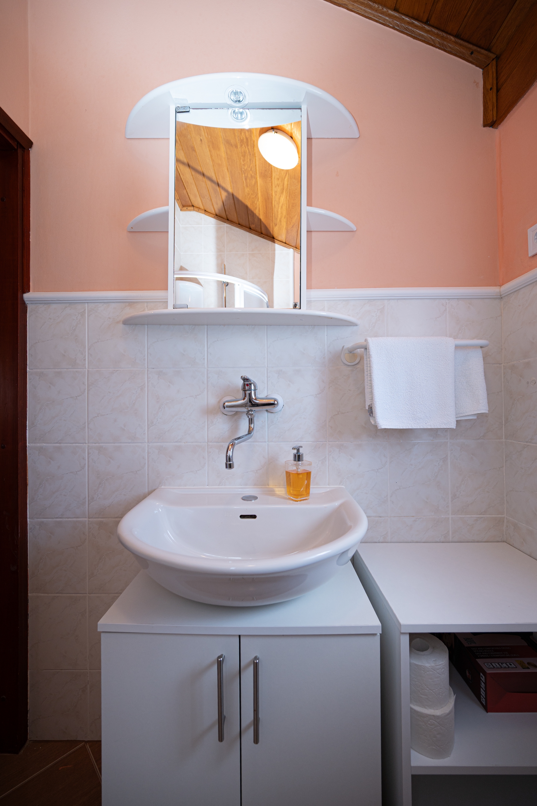 Two bedroom apartment with terrace Nin, Zadar  A-a
