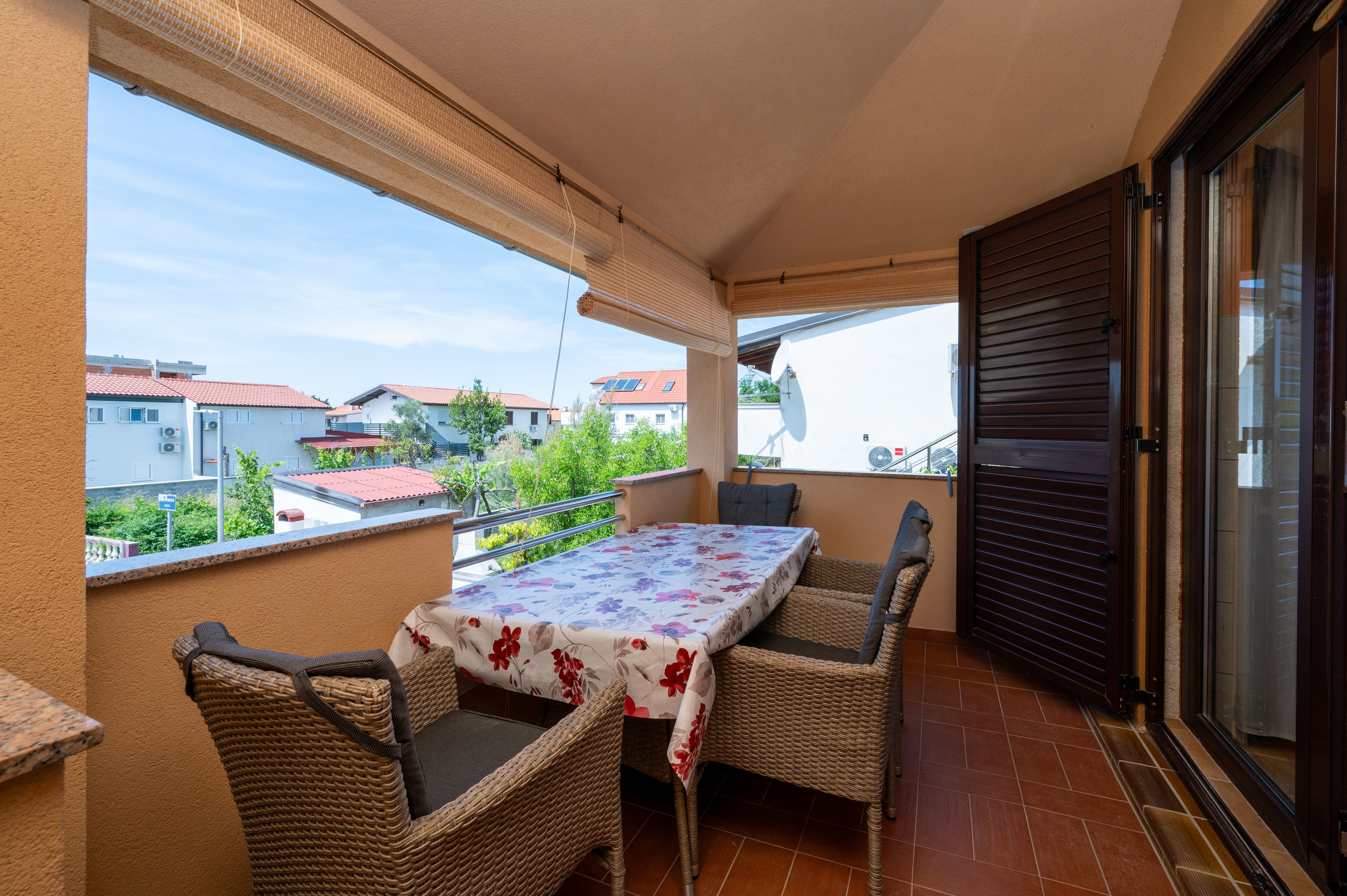 Two bedroom apartment with terrace Nin, Zadar (A-23551-b)