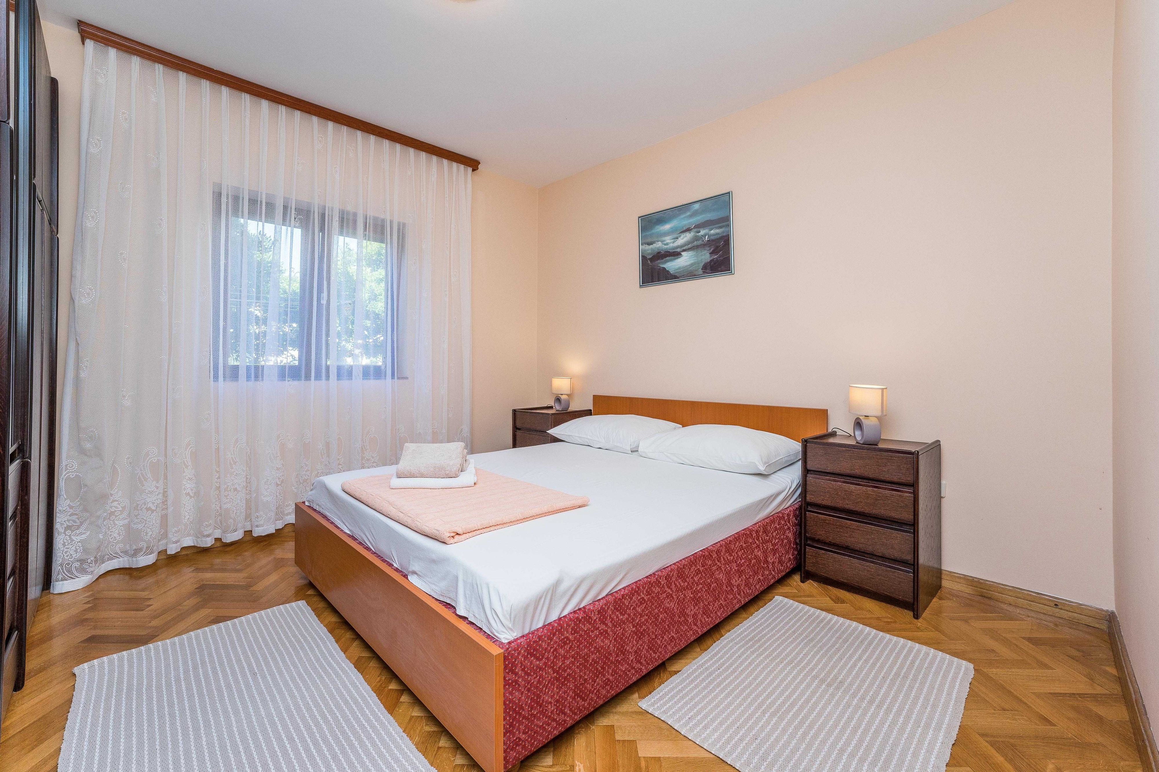 Two bedroom apartment with terrace Nin, Zadar  A-c