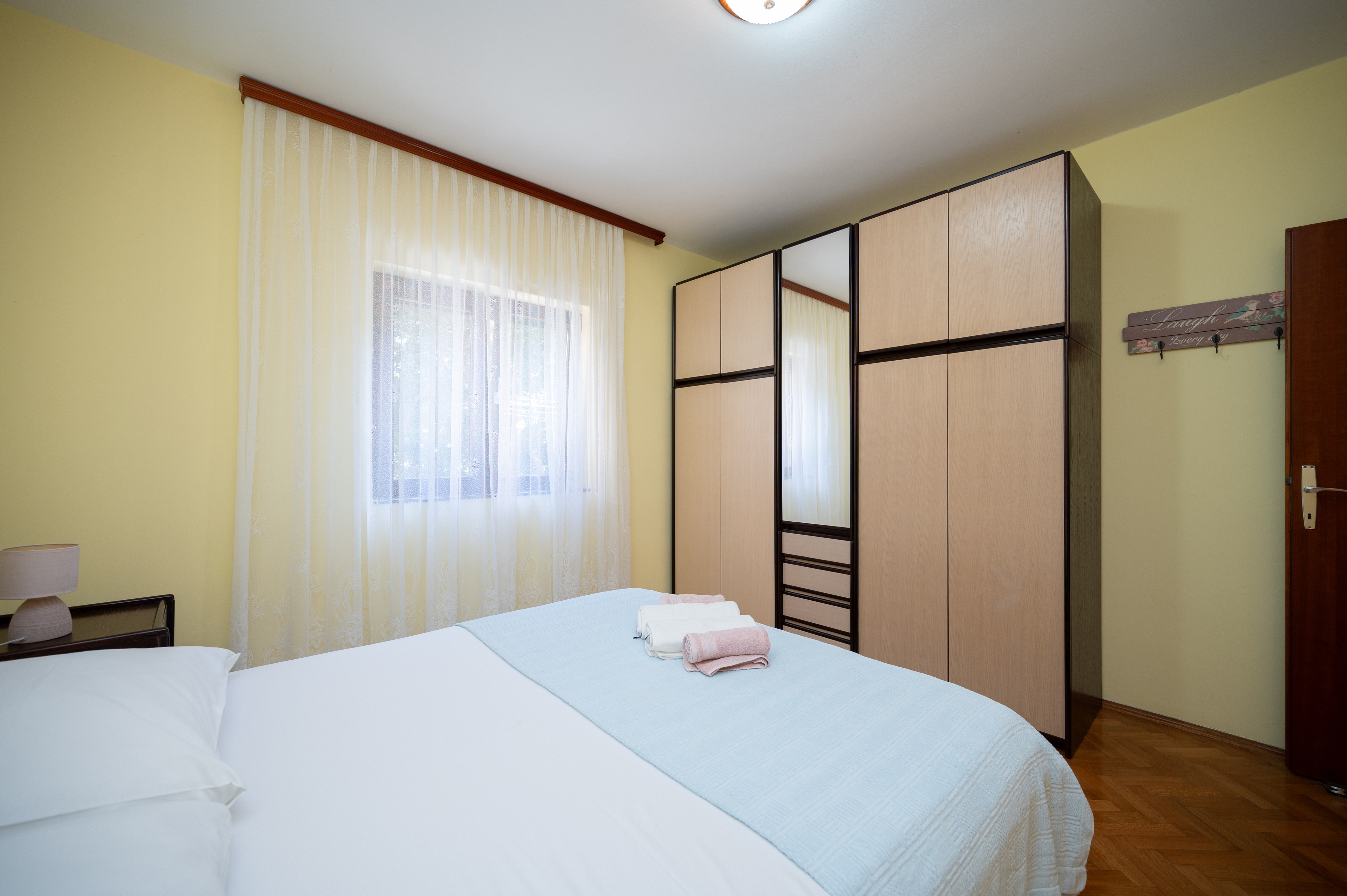 Two bedroom apartment with terrace Nin, Zadar  A-c