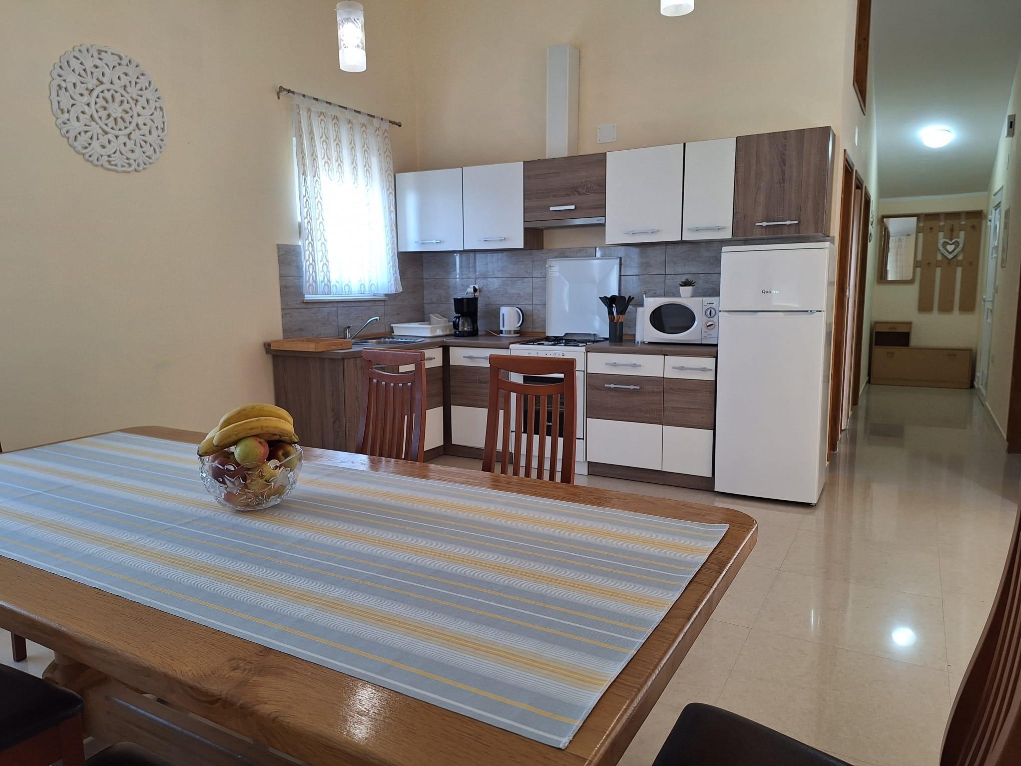 Two bedroom apartment with terrace and sea view Seline, Paklenica  A-a