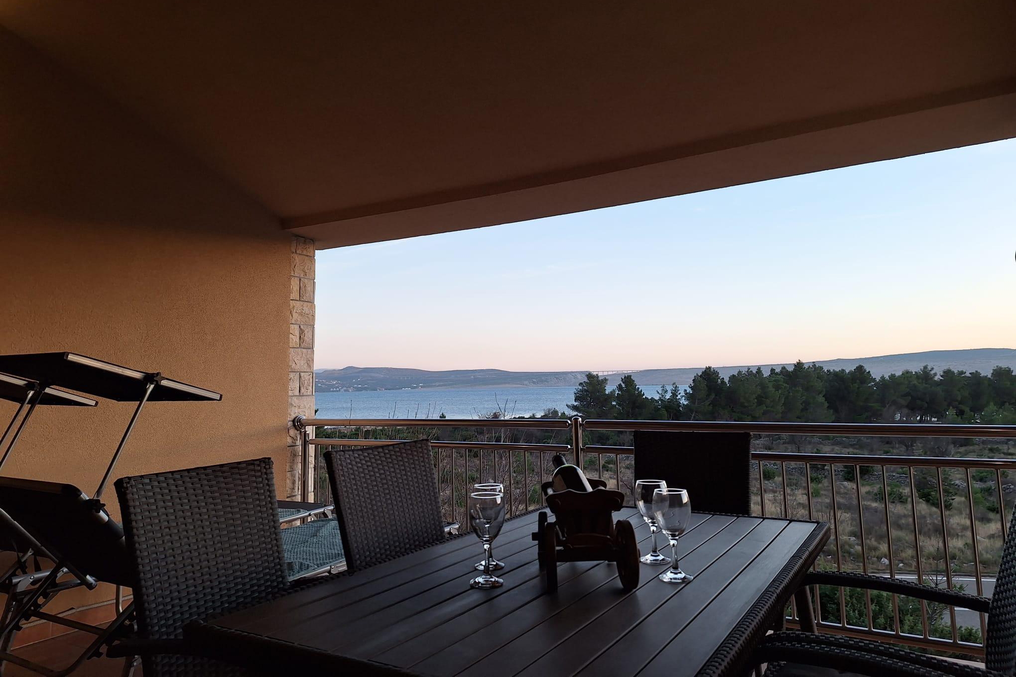 Two bedroom apartment with terrace and sea view Seline, Paklenica  A-a