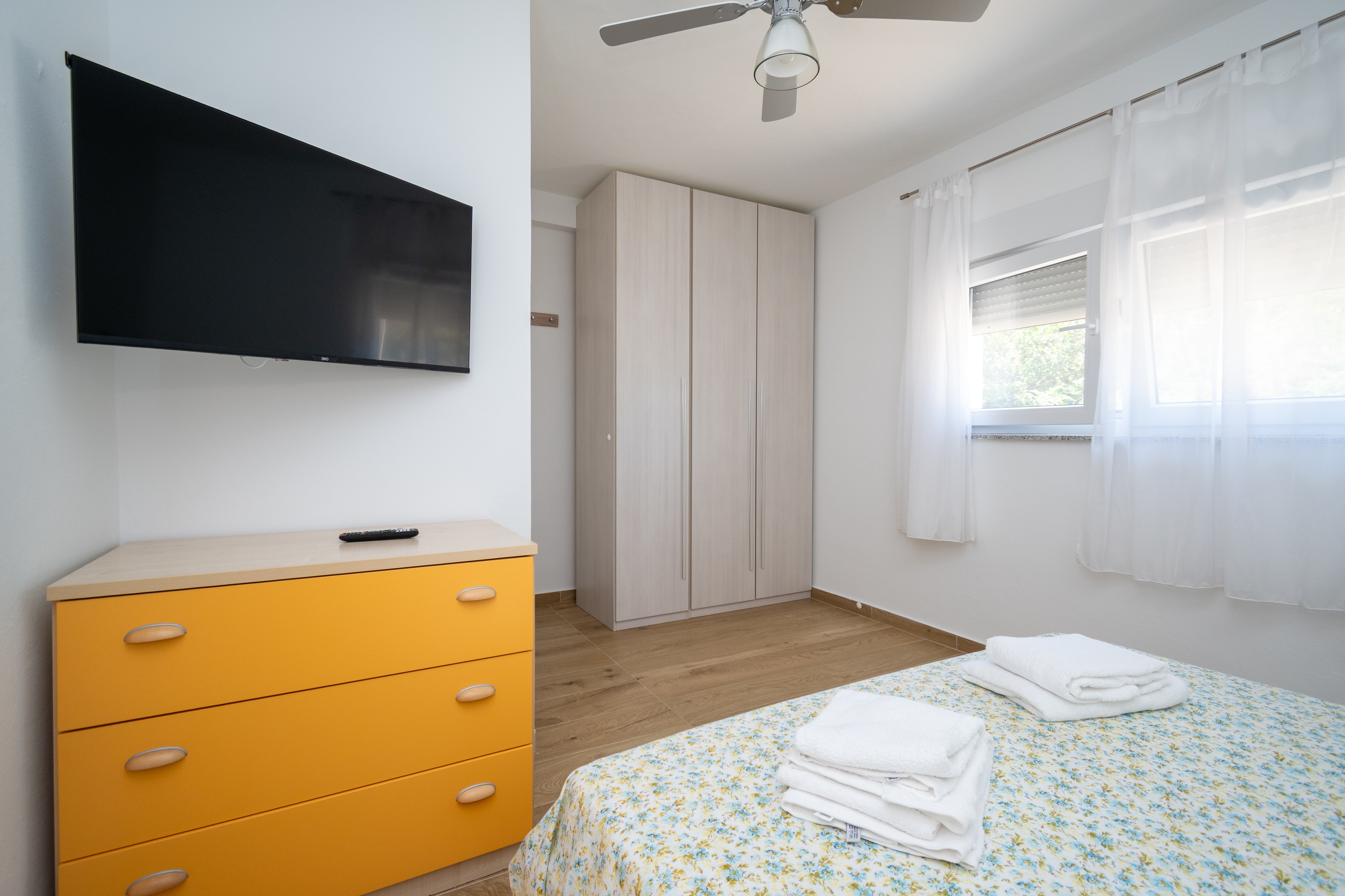 Two bedroom apartment with terrace Privlaka, Zadar  A-a