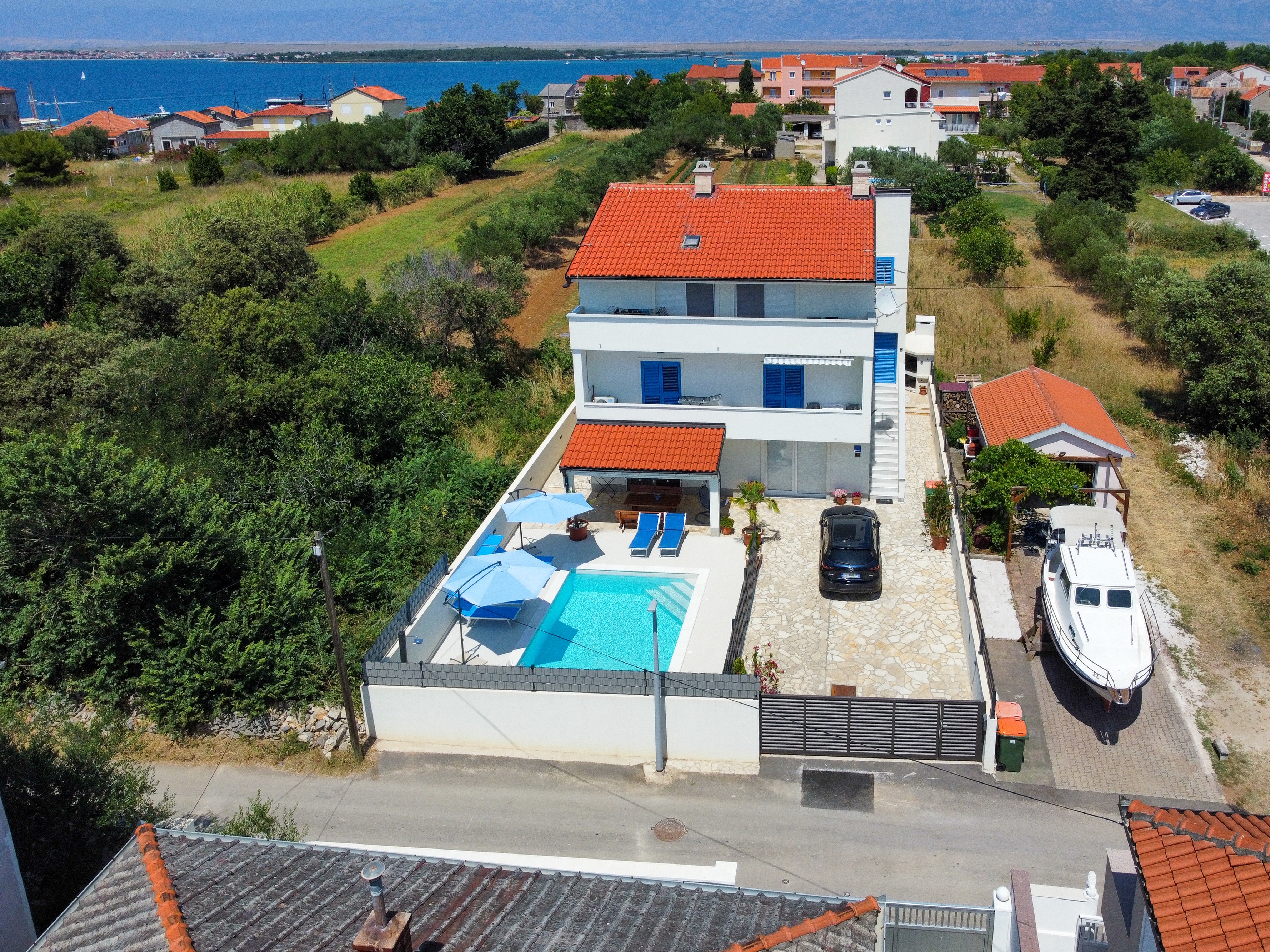 Two bedroom apartment with terrace Privlaka, Zadar (A-23555-a) Two bedroom apartment with terrace Privlaka, Zadar (A-23555-a)