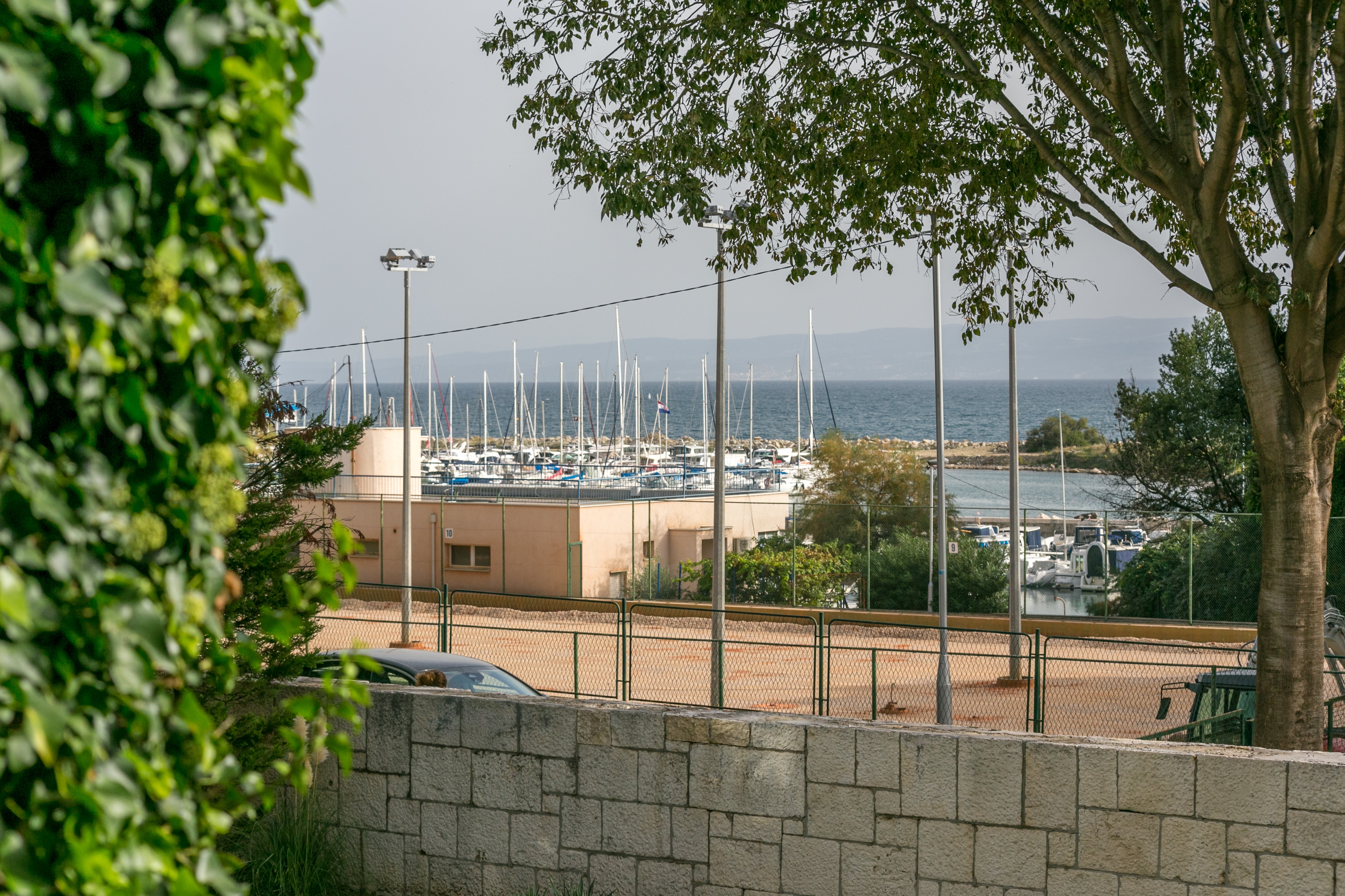 Comfortable and spacious house with terrace and sea view Split  K