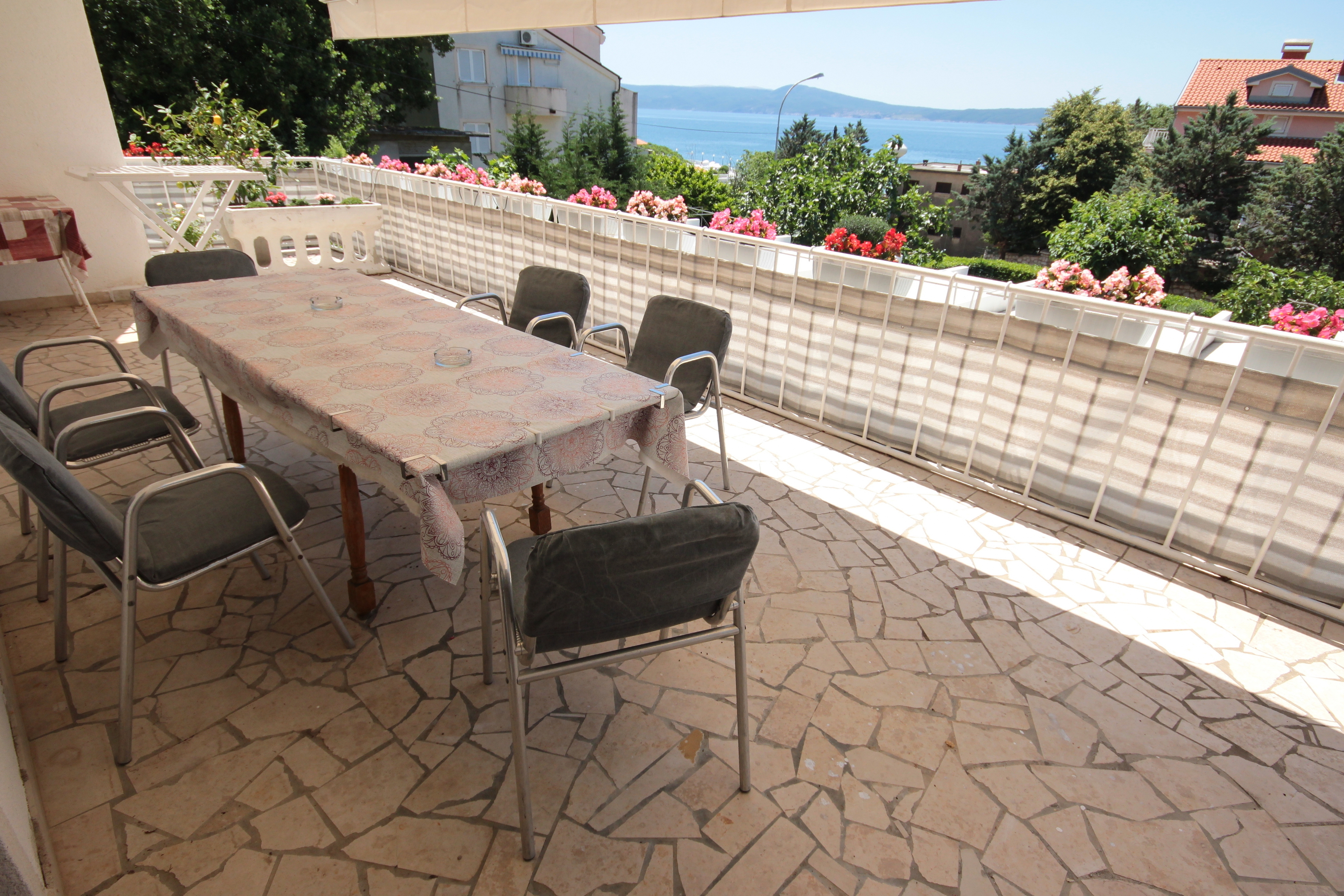 Two bedroom apartment with terrace and sea view Selce, Crikvenica  A-a