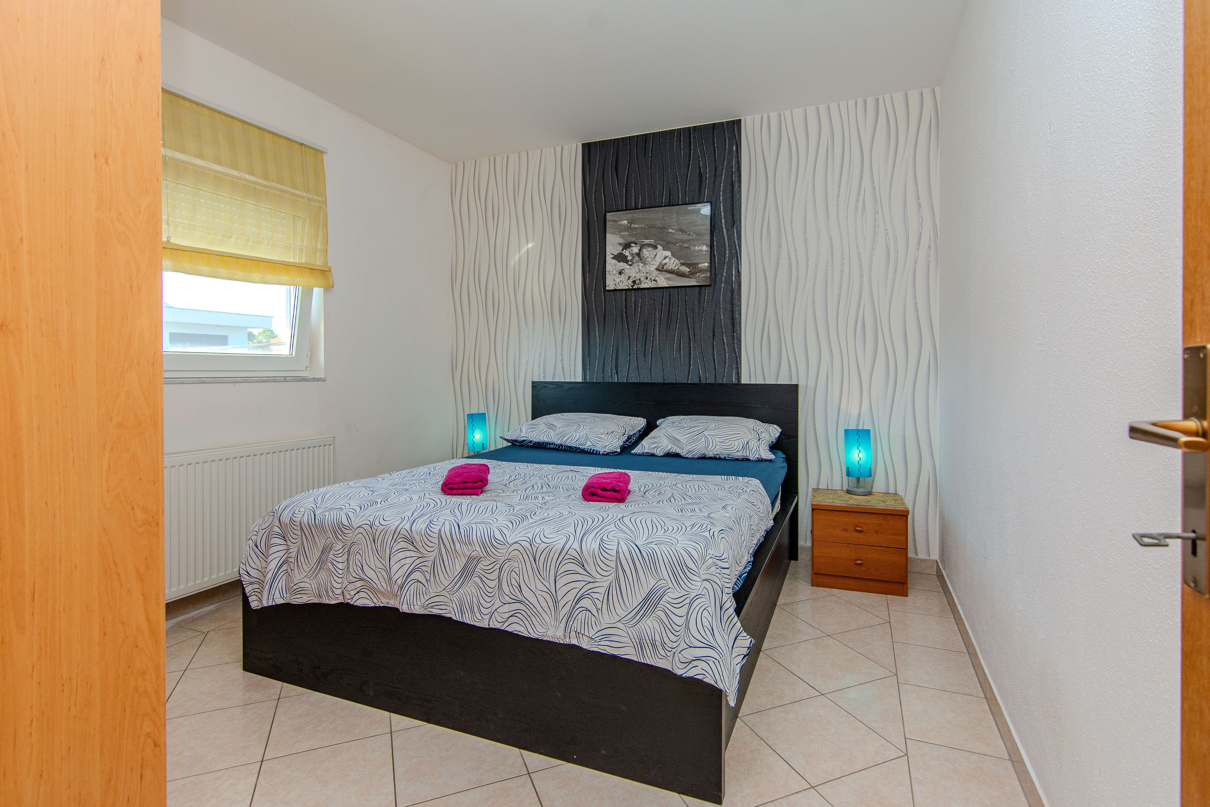 One bedroom apartment with balcony and sea view Vir (A-23562-a)