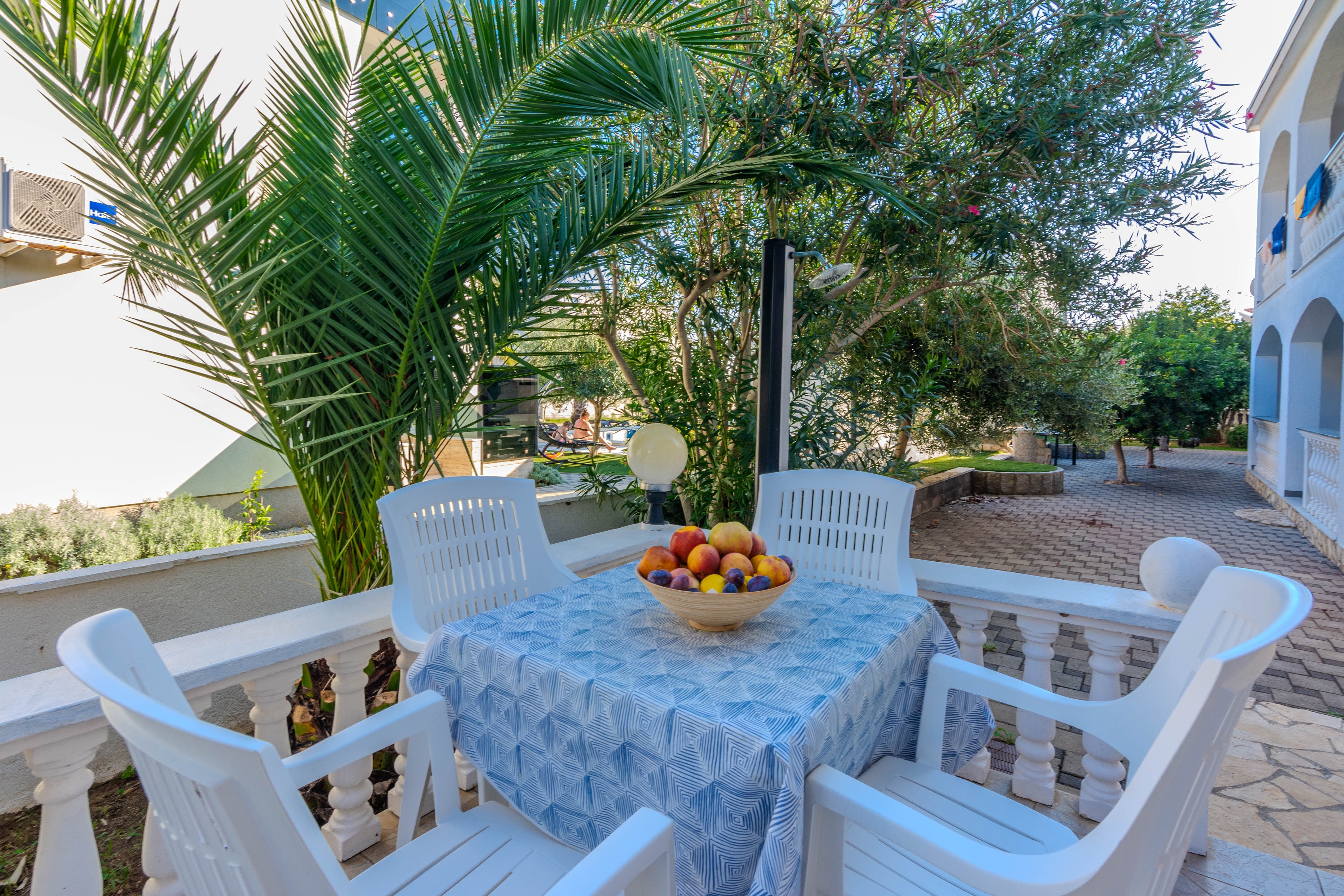 Studio flat with terrace Vir (AS-23562-a)