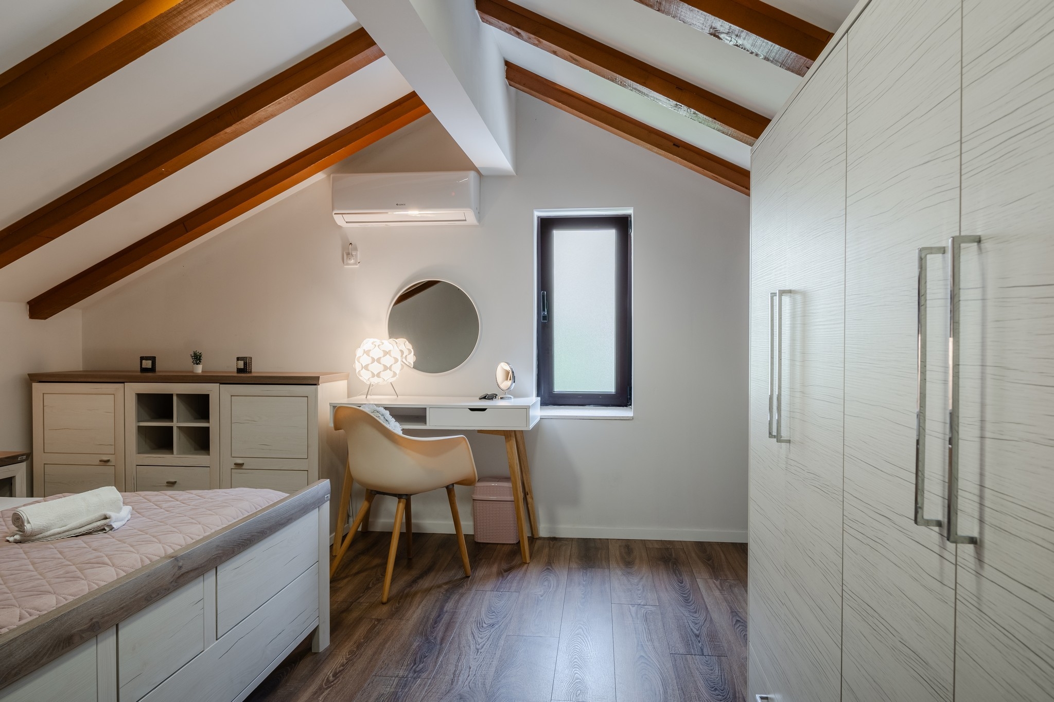 Three bedroom apartment with balcony Zadar  A-a