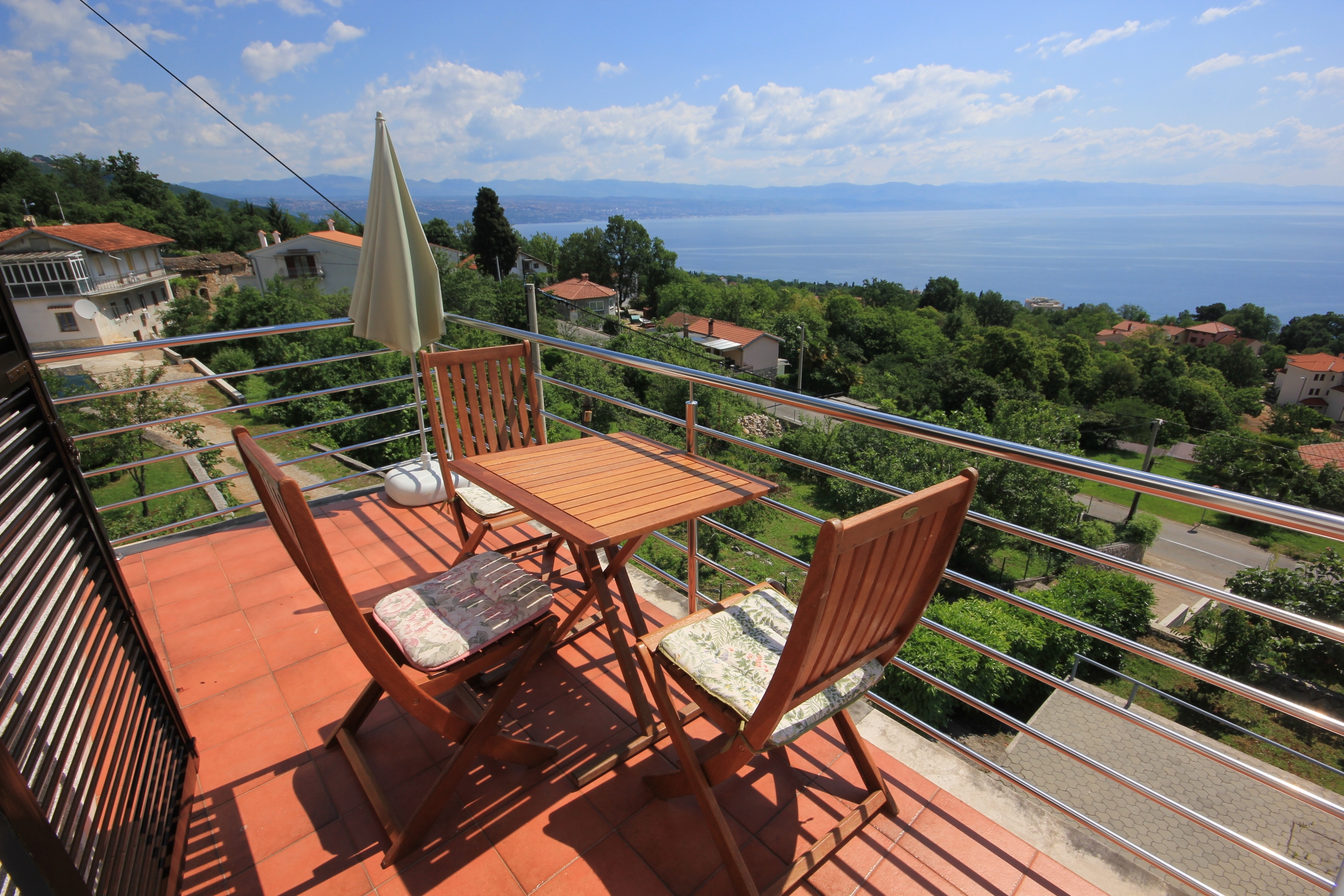 One bedroom apartment with terrace and sea view Lovran, Opatija  A-b