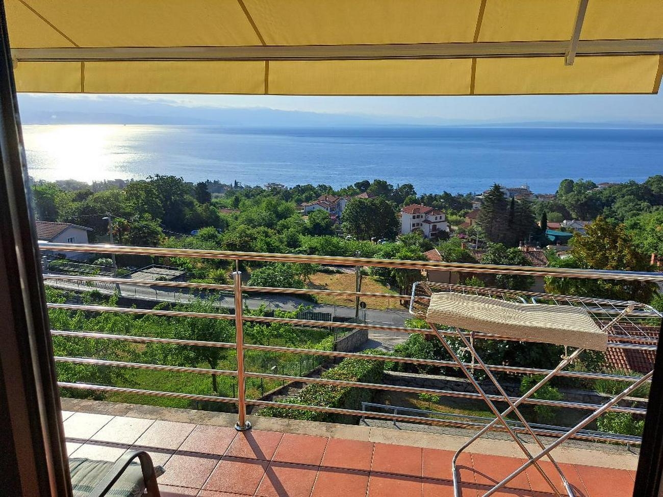 One bedroom apartment with terrace and sea view Lovran, Opatija  A-b