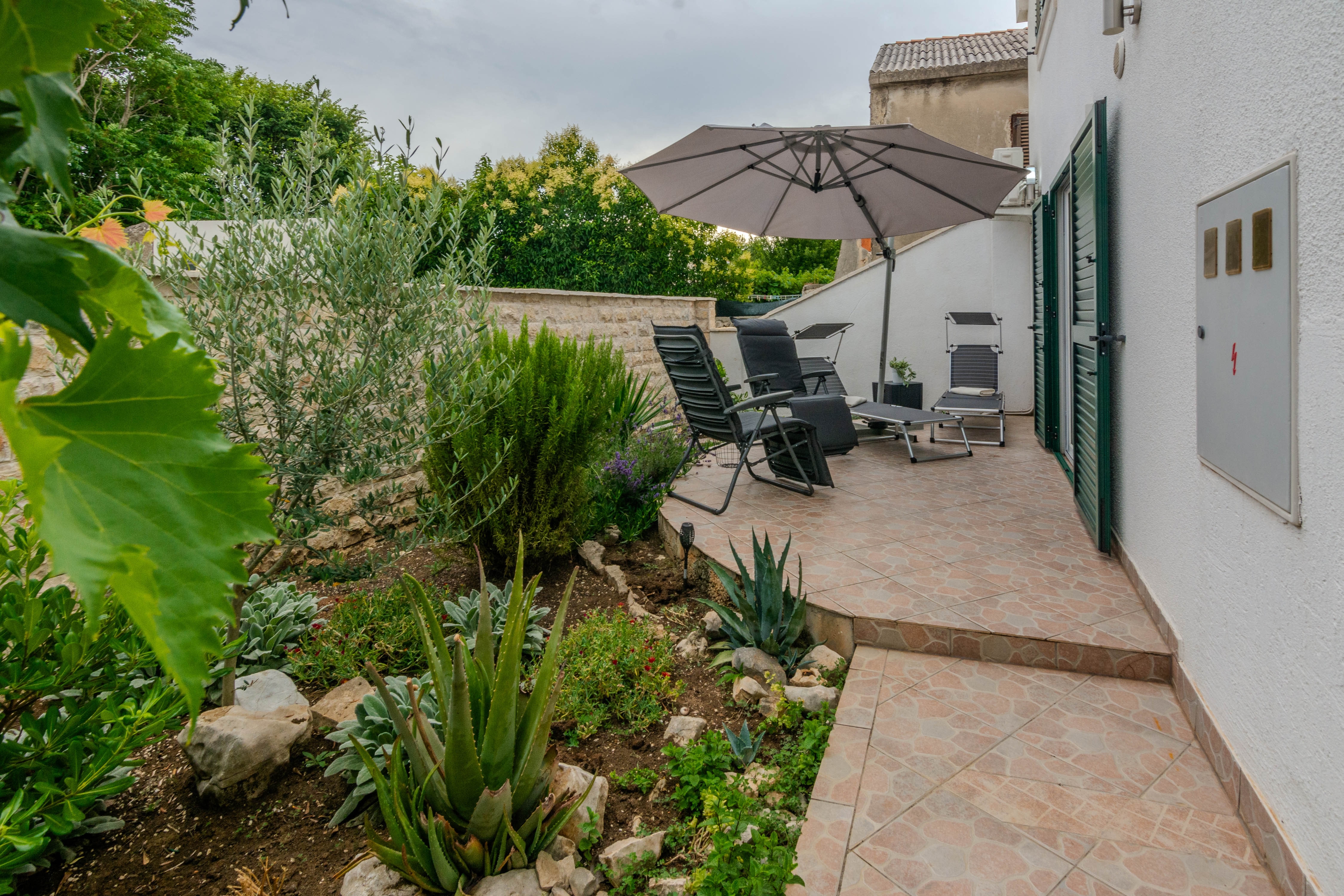 Three bedroom house with terrace Zaton, Zadar  K
