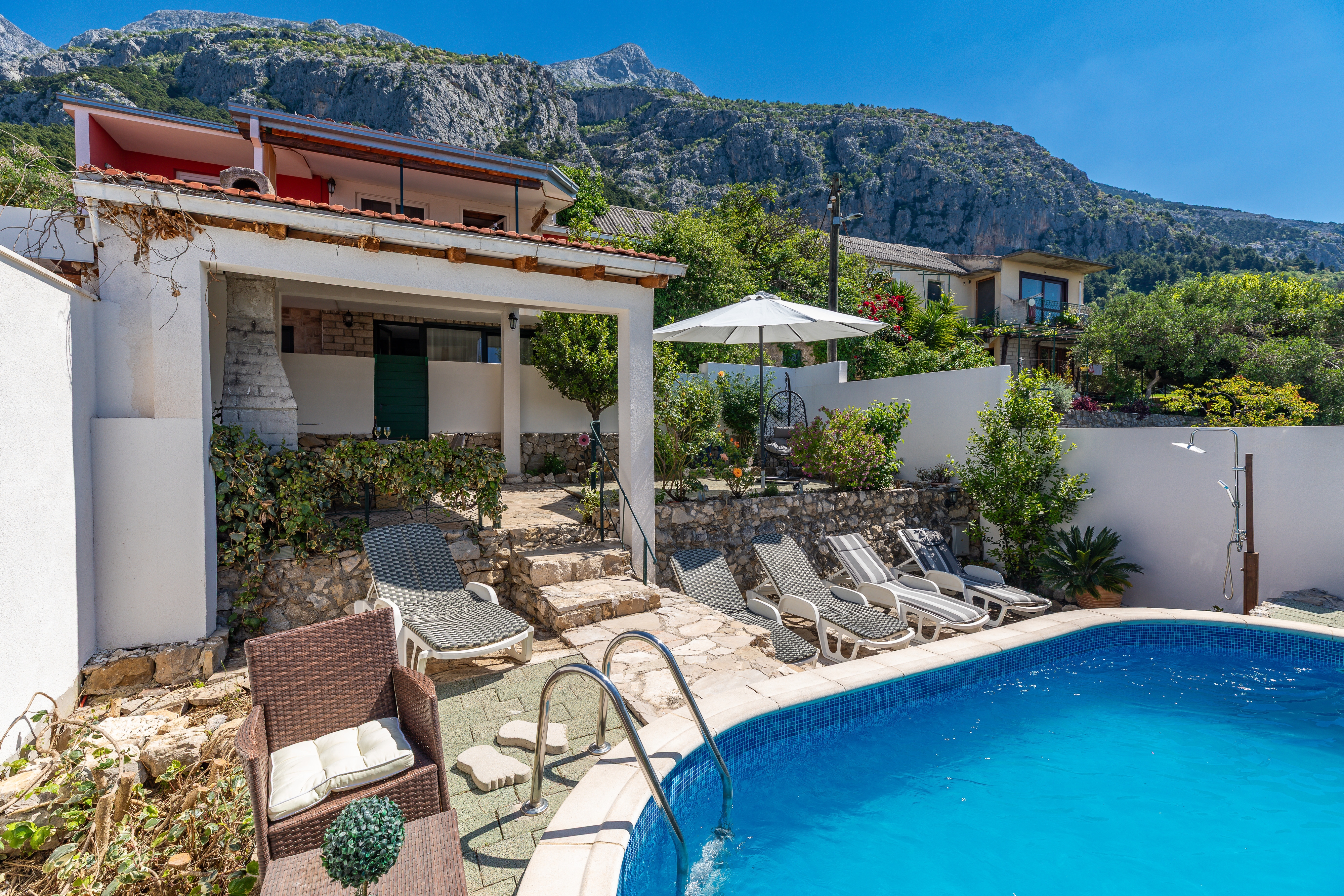 Three bedroom house with terrace and sea view Makarska  K