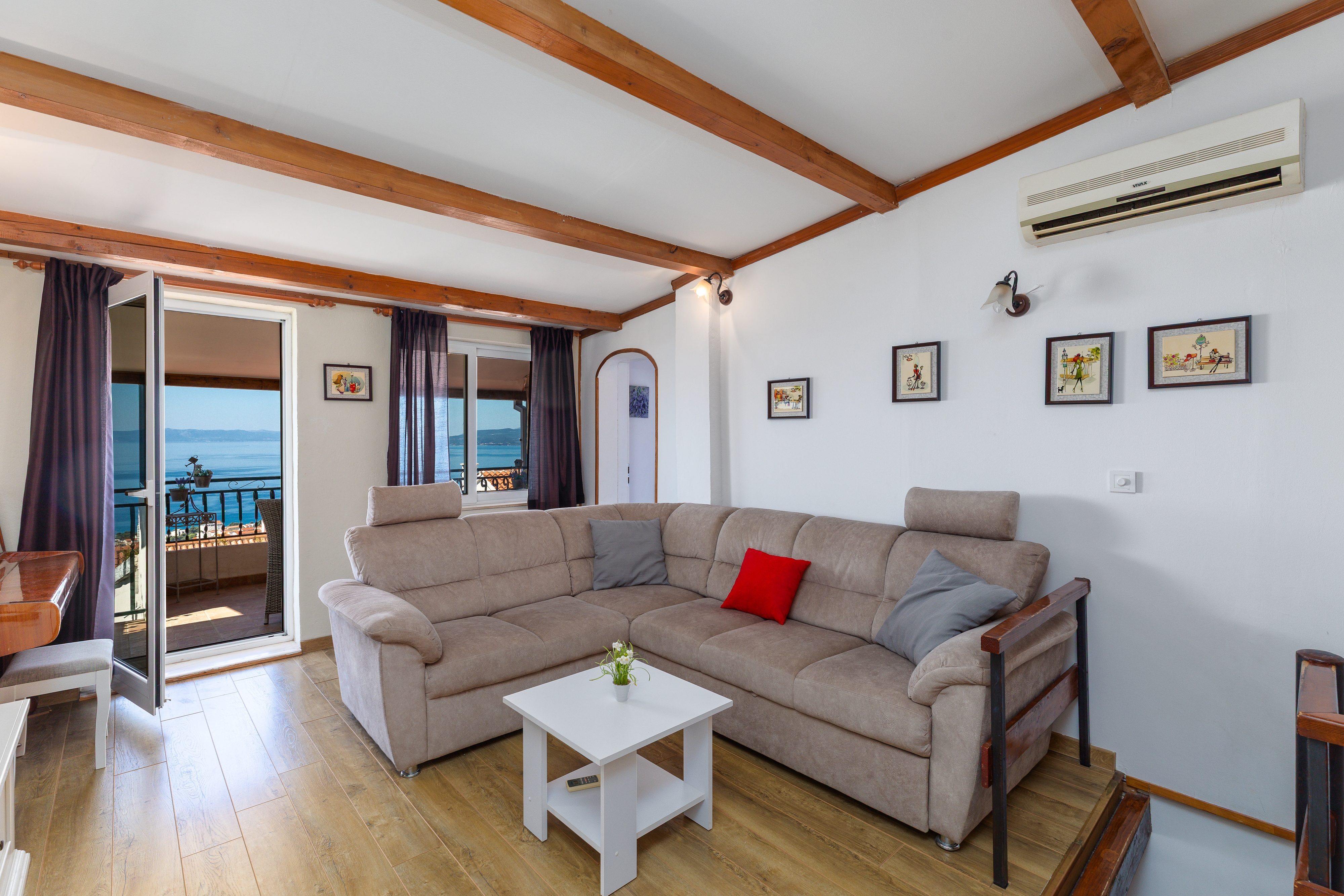 Three bedroom house with terrace and sea view Makarska (K-23571) Three bedroom house with terrace and sea view Makarska (K-23571)