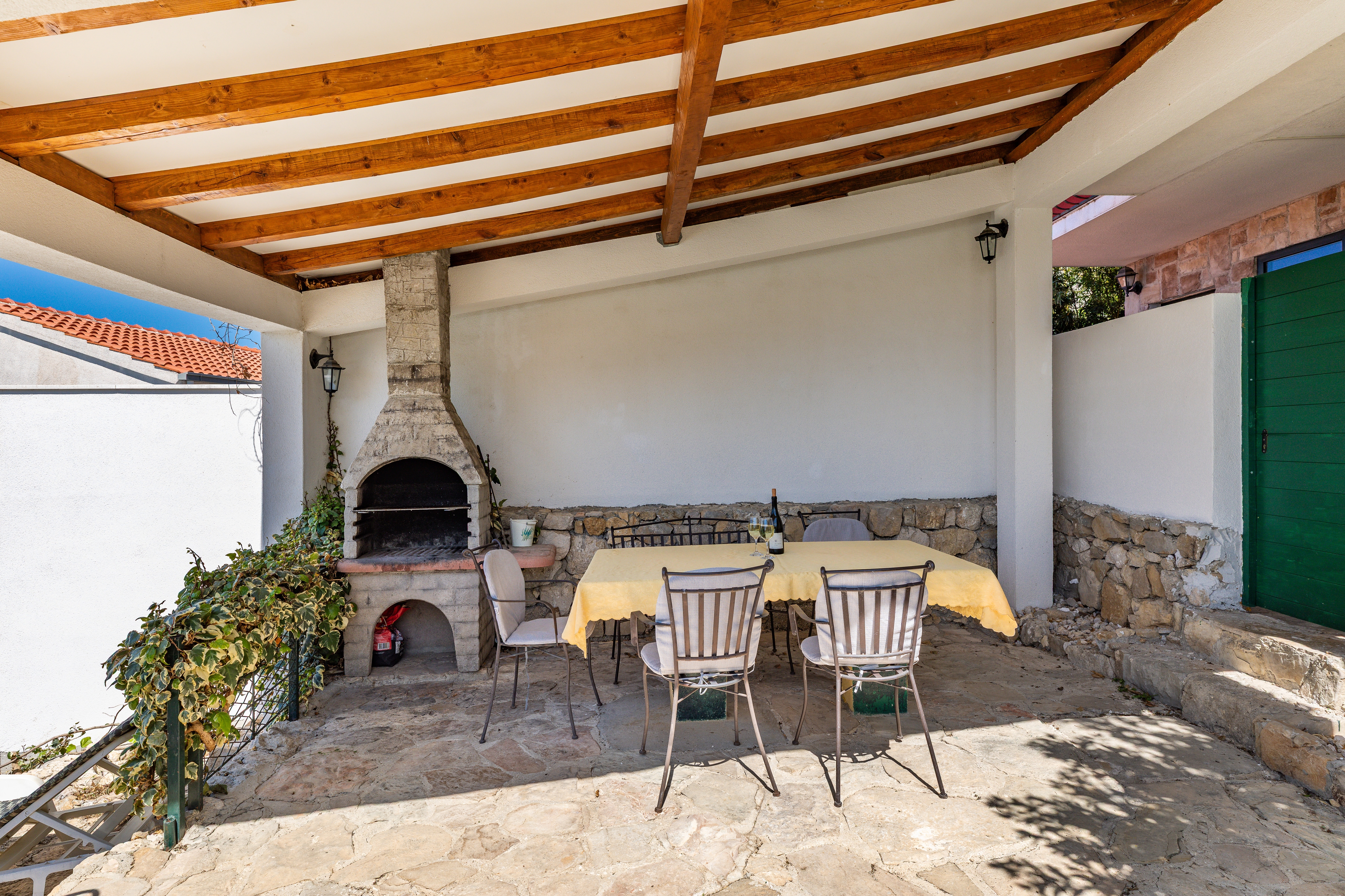 Three bedroom house with terrace and sea view Makarska  K