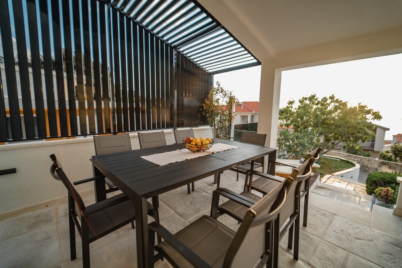 Three bedroom house with terrace and sea view Ražanj, Rogoznica  K
