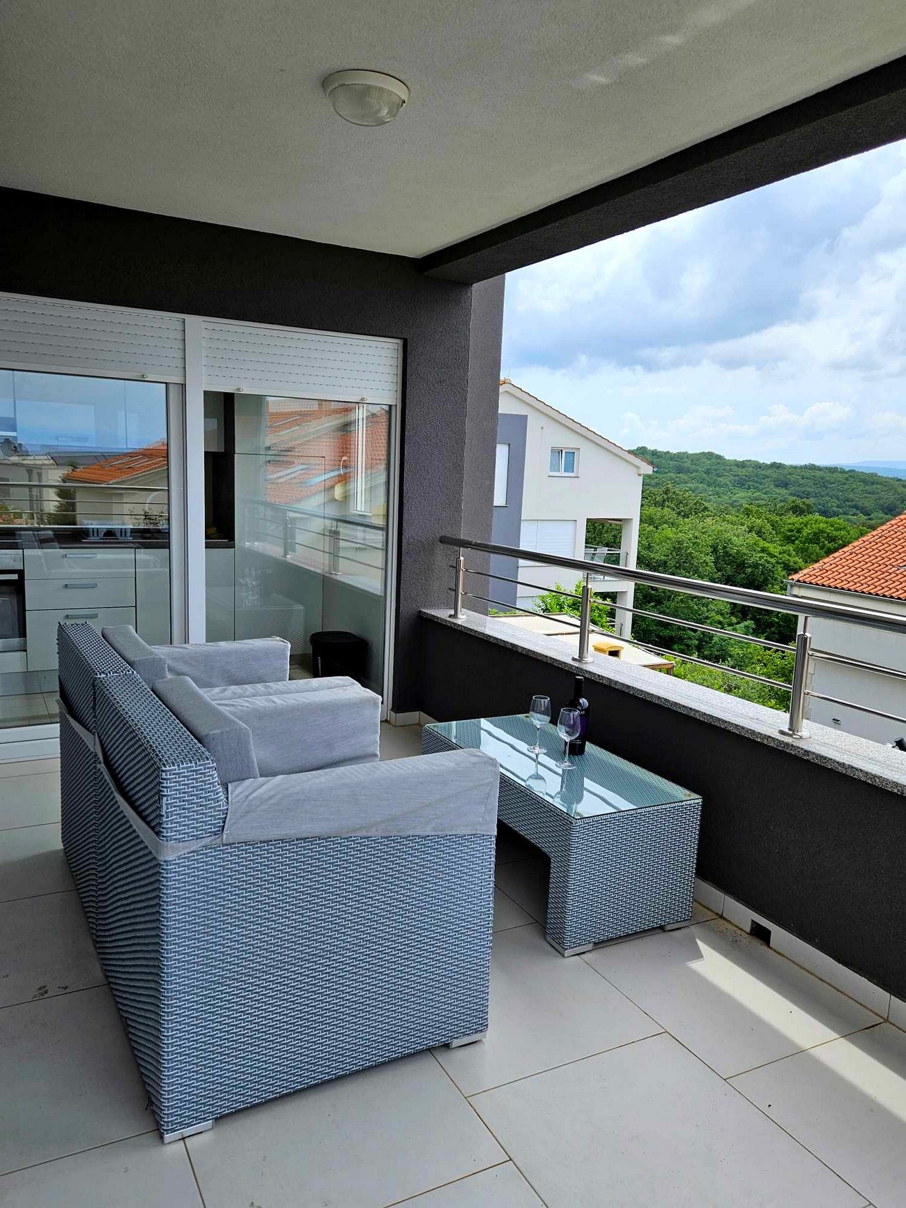 Two bedroom apartment with terrace and sea view Njivice, Krk  A-a